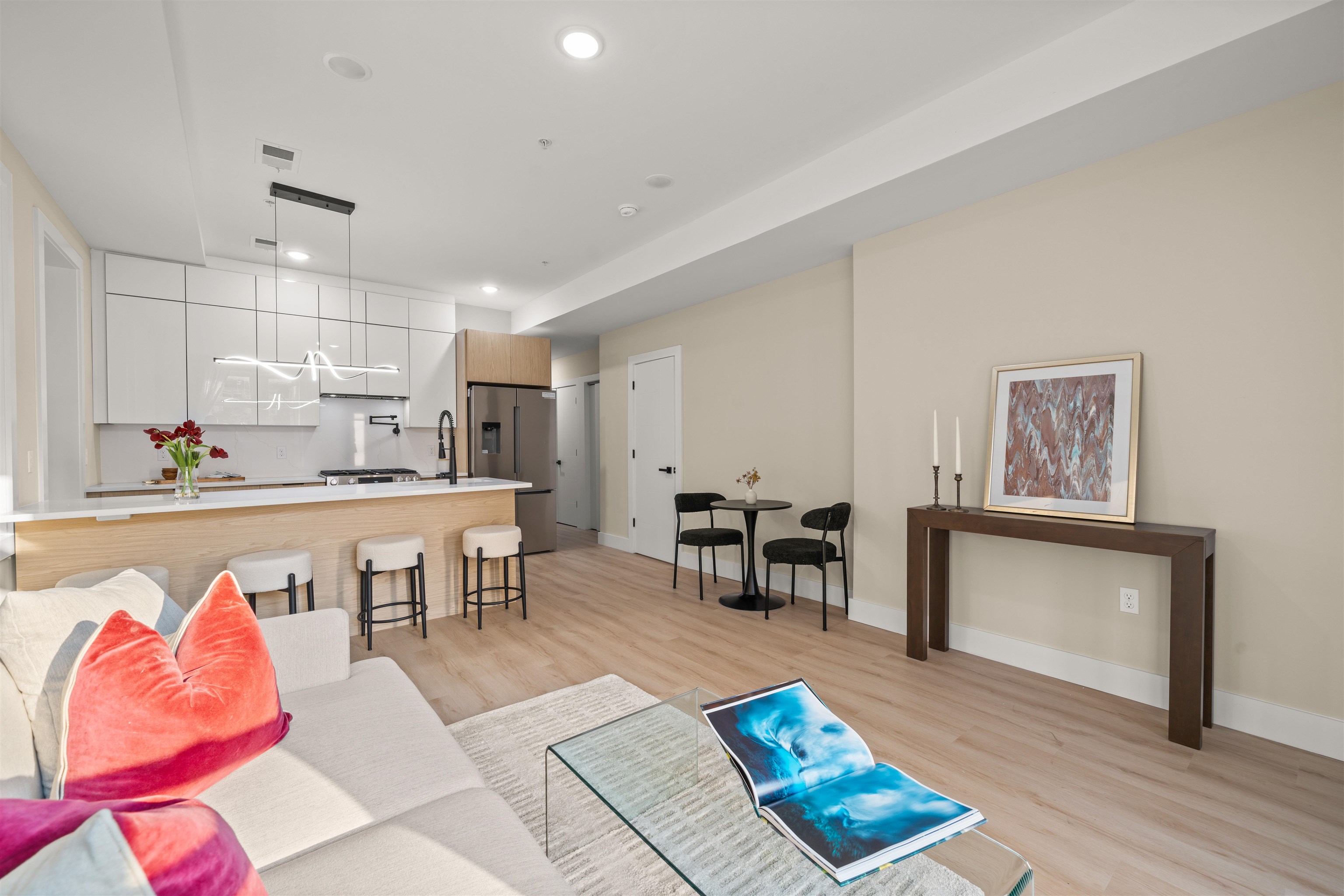 30 CAMBRIDGE AVE Unit: 1 & 4