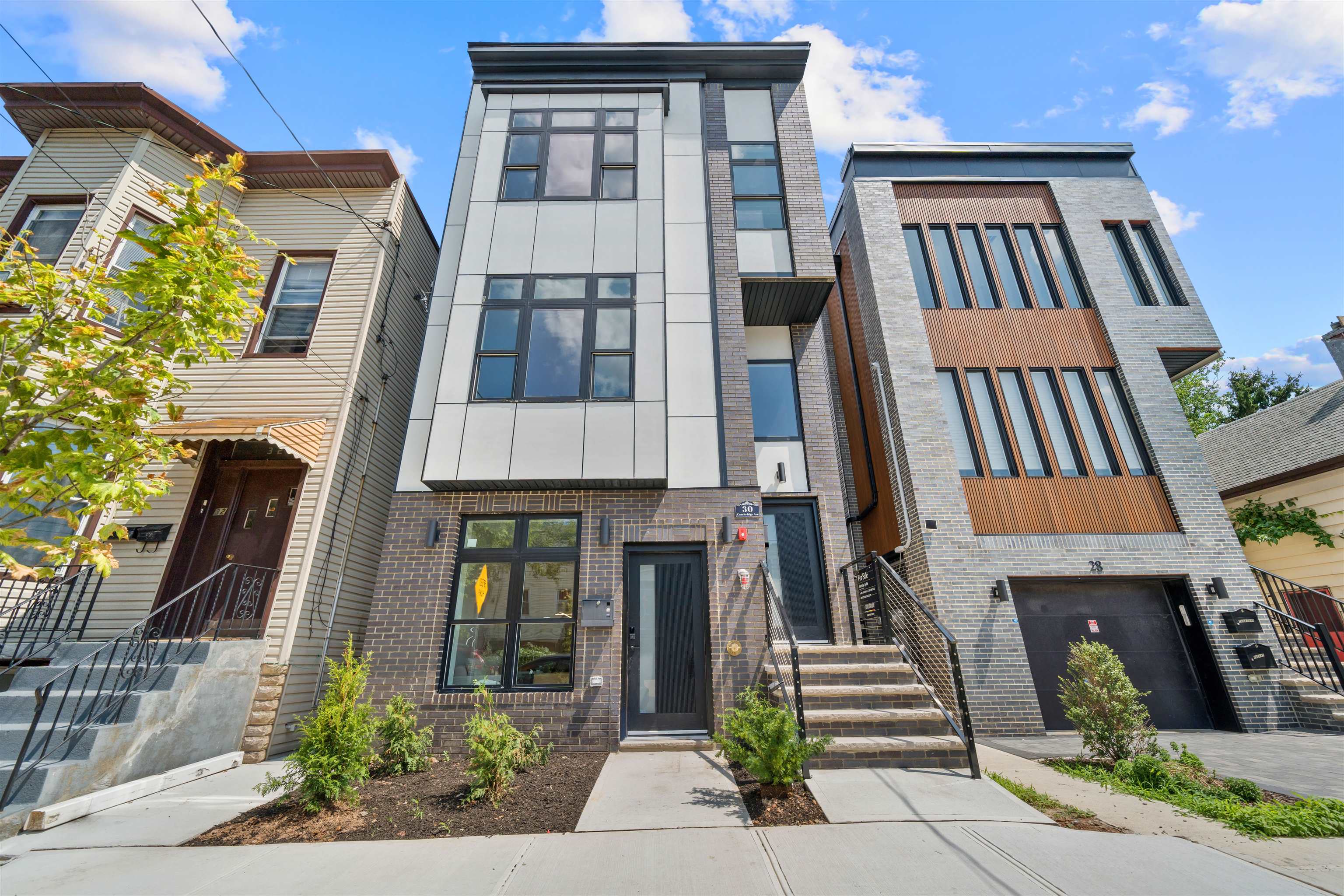 30 CAMBRIDGE AVE Unit: 1 & 4