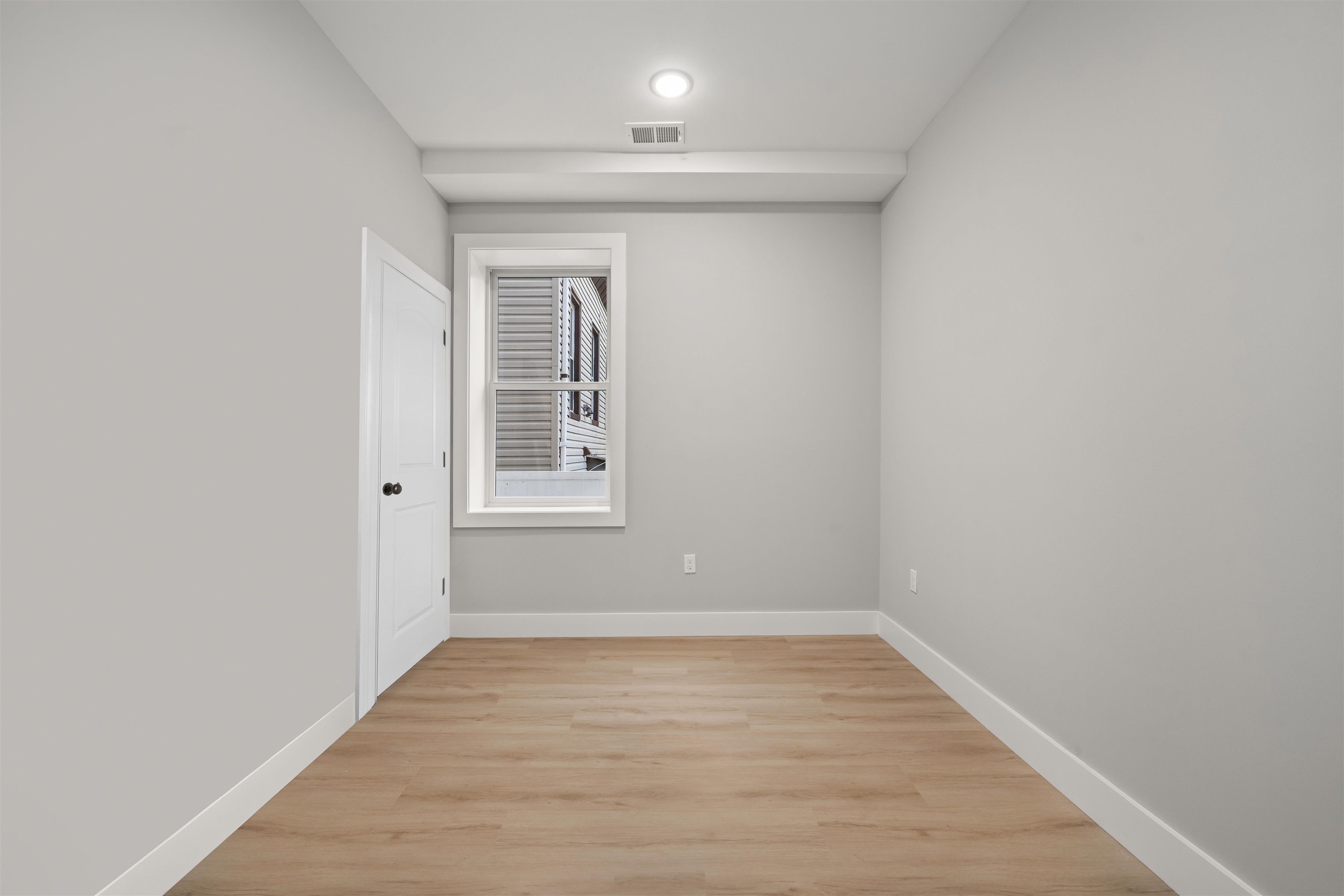 30 CAMBRIDGE AVE Unit: 1 & 4