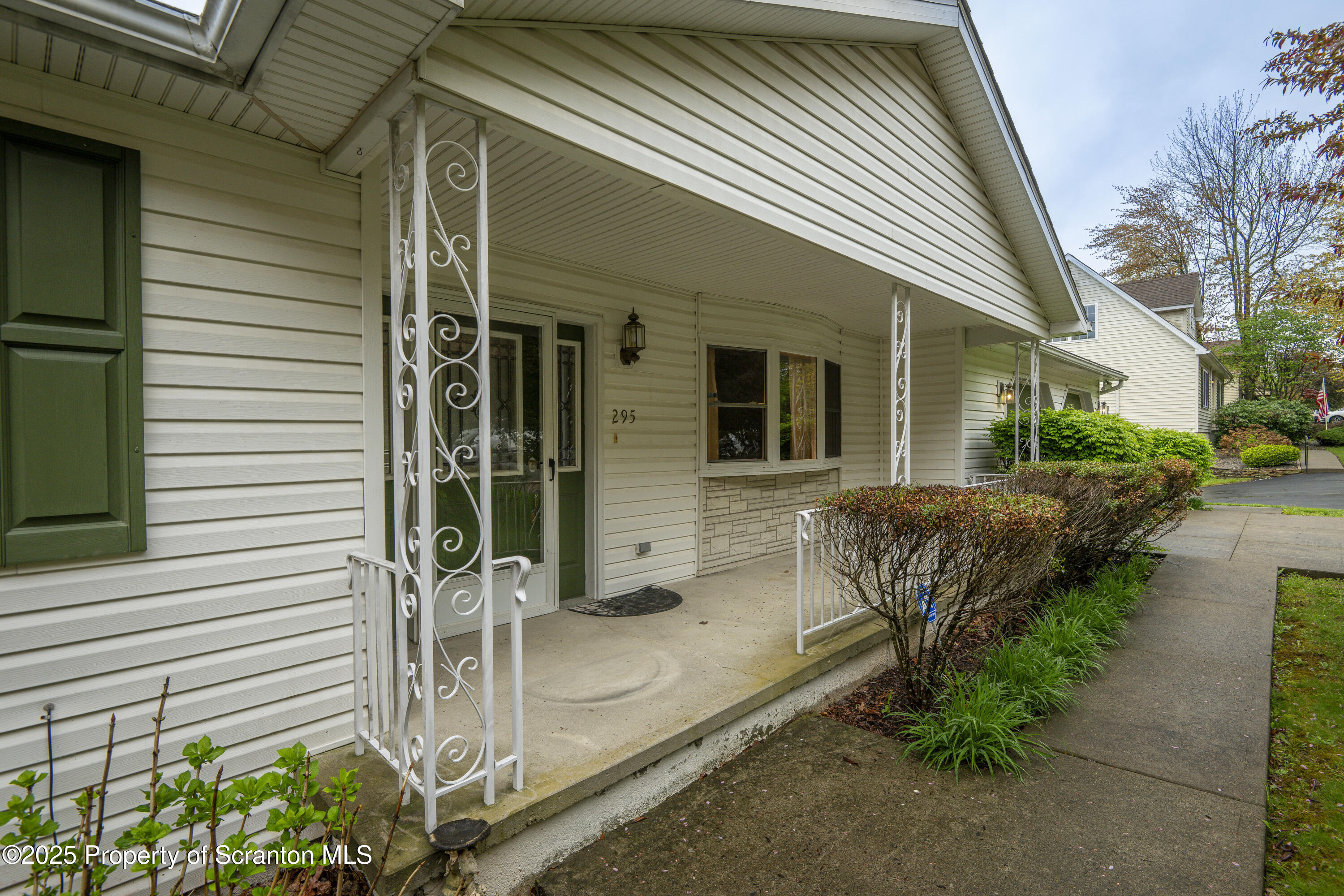 295 Crisp Avenue