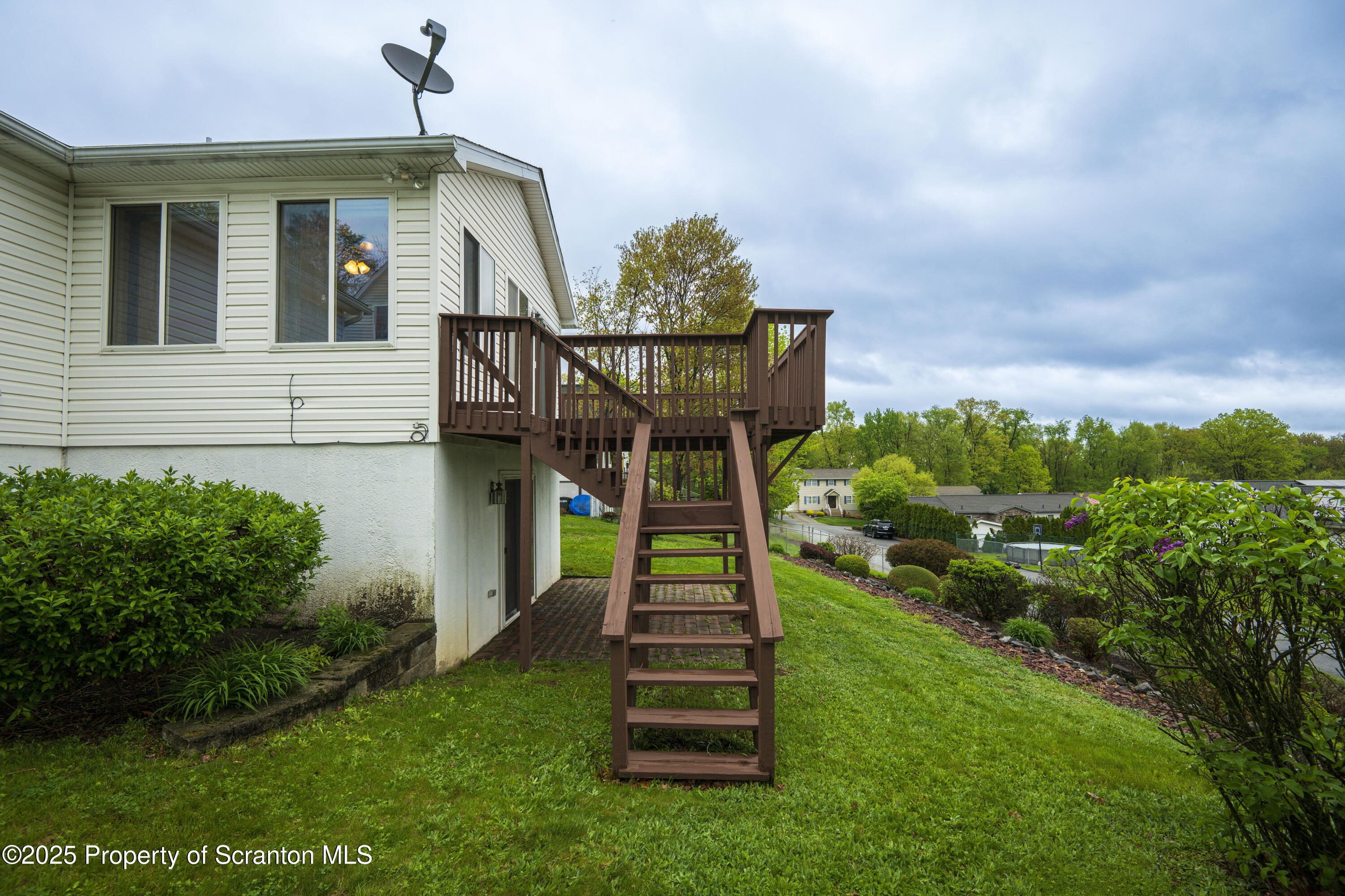 295 Crisp Avenue
