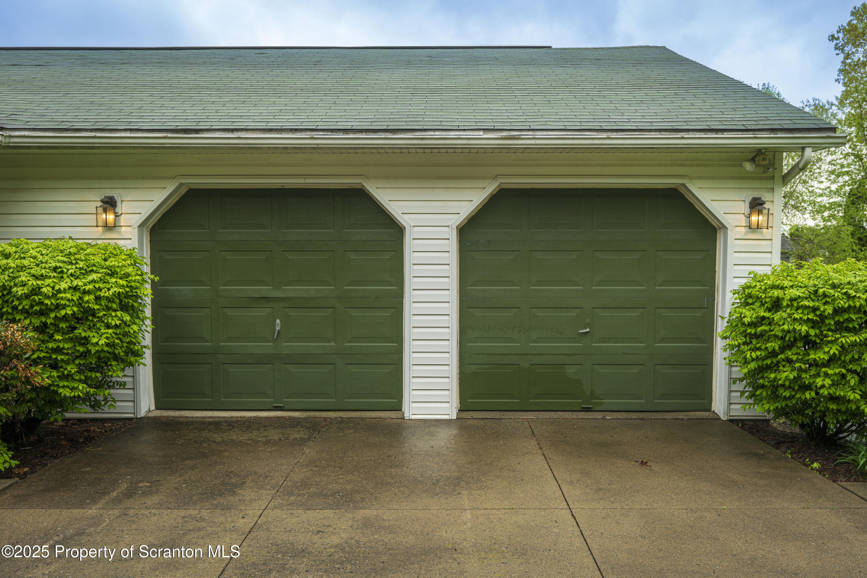 295 Crisp Avenue