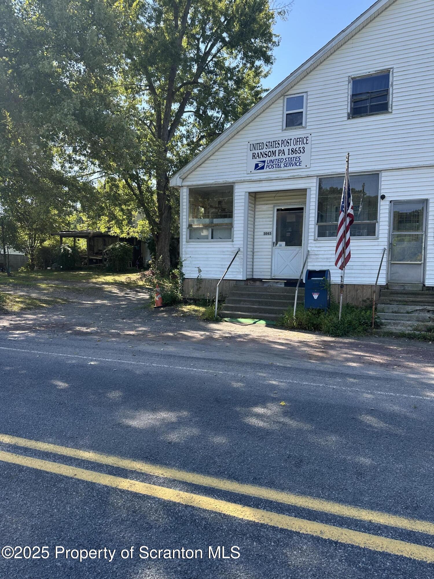 3061-3065 Main Street