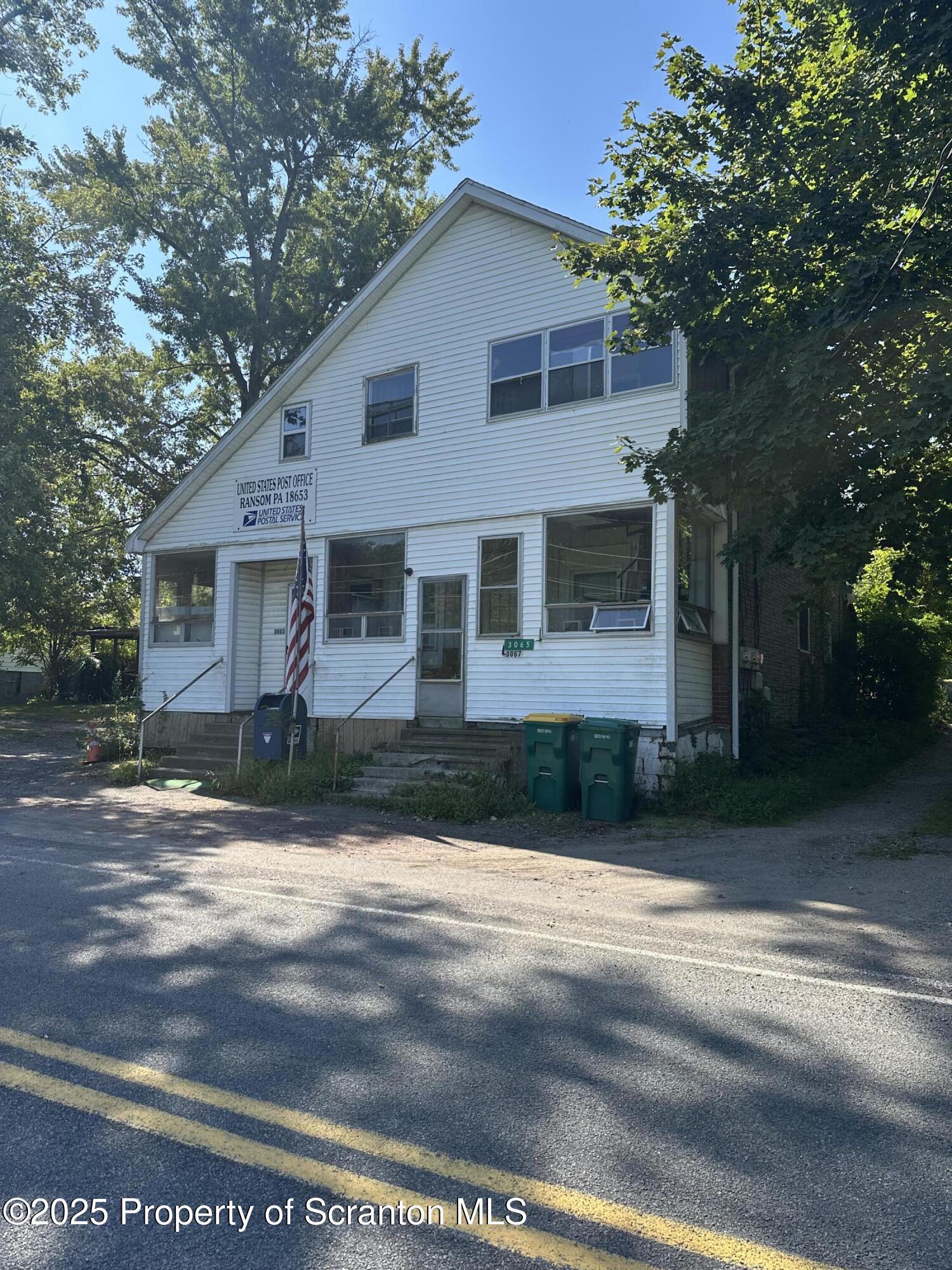3061-3065 Main Street