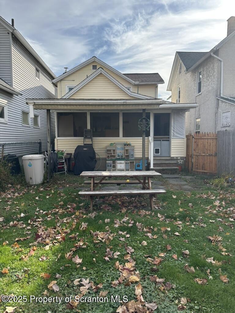 142 S Van Buren Avenue