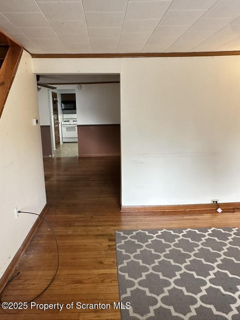 142 S Van Buren Avenue