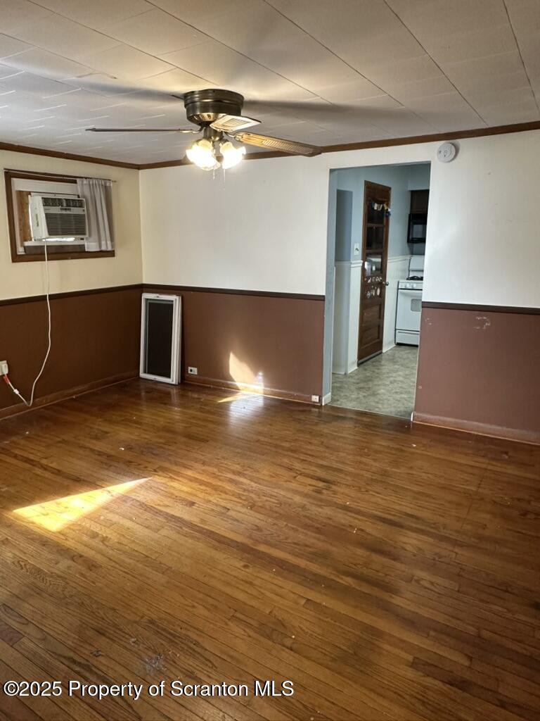142 S Van Buren Avenue