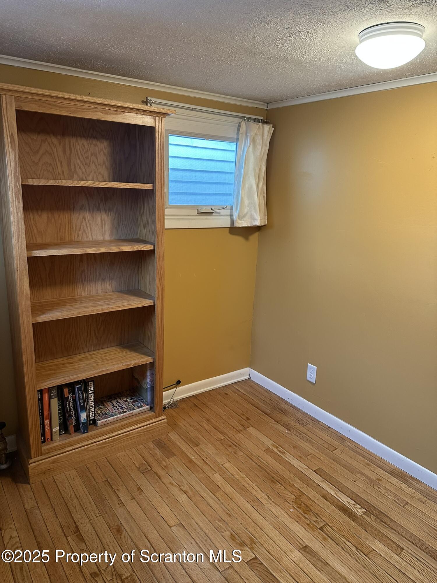142 S Van Buren Avenue