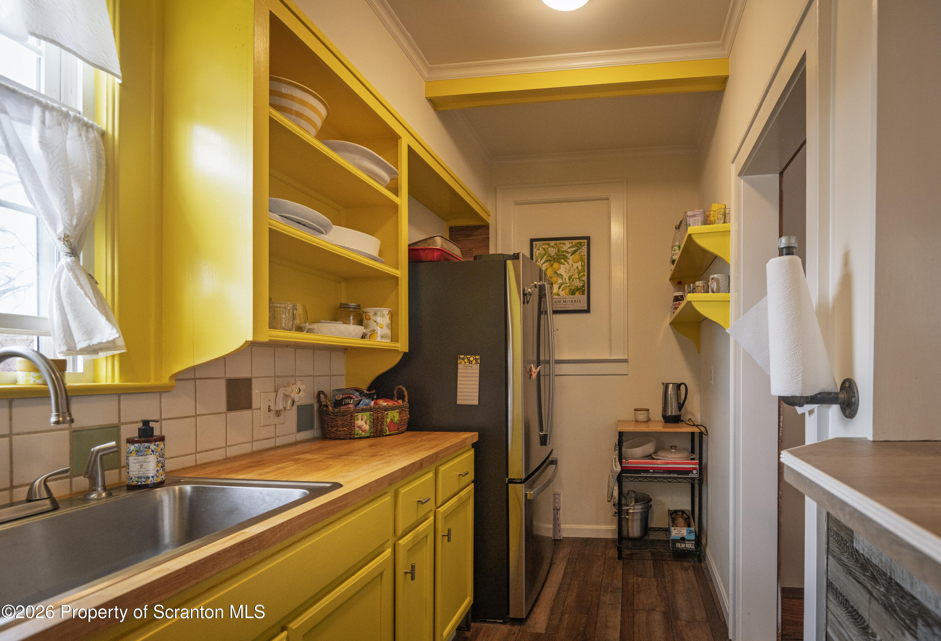 406 3rd Street