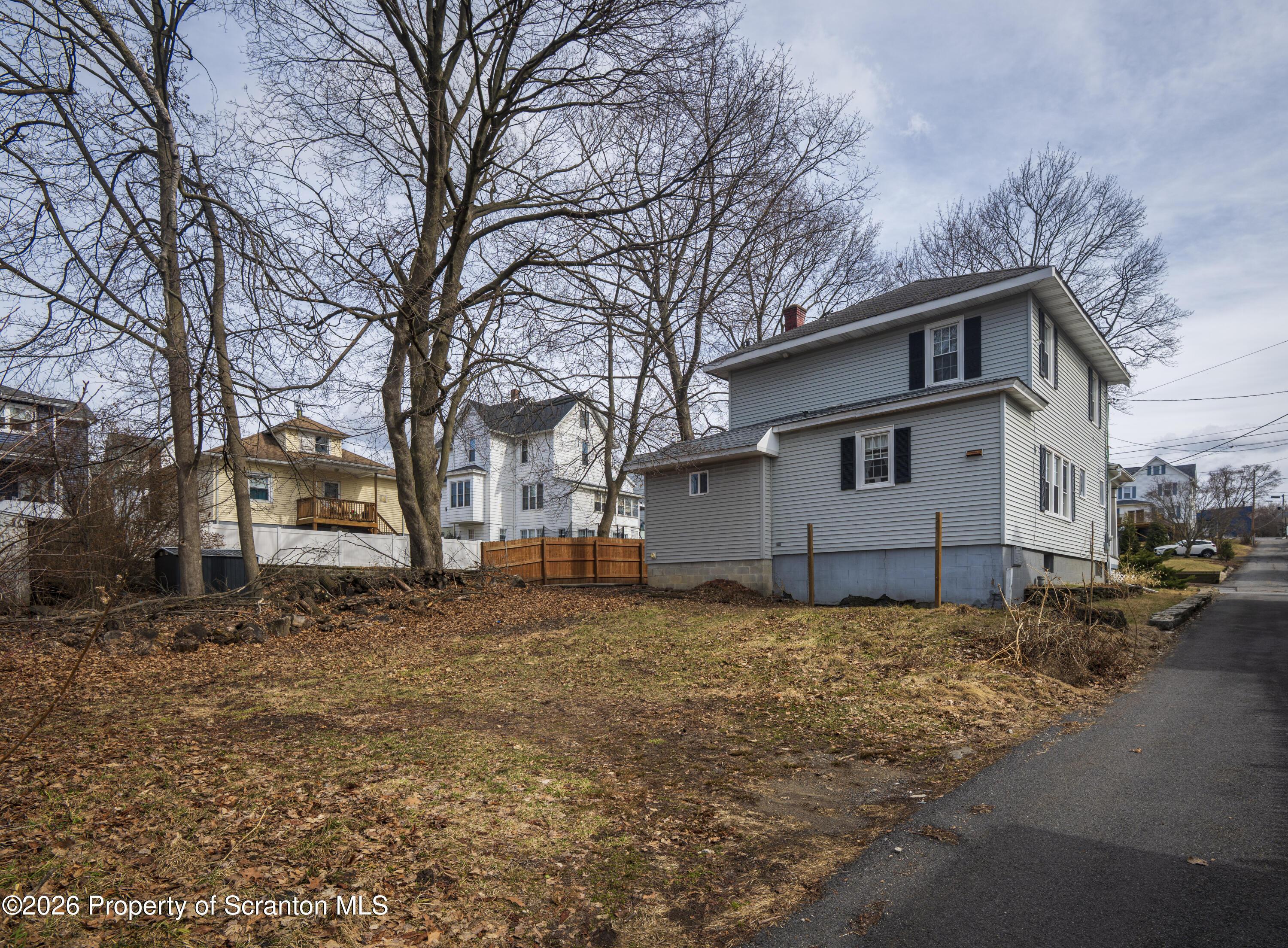 406 3rd Street