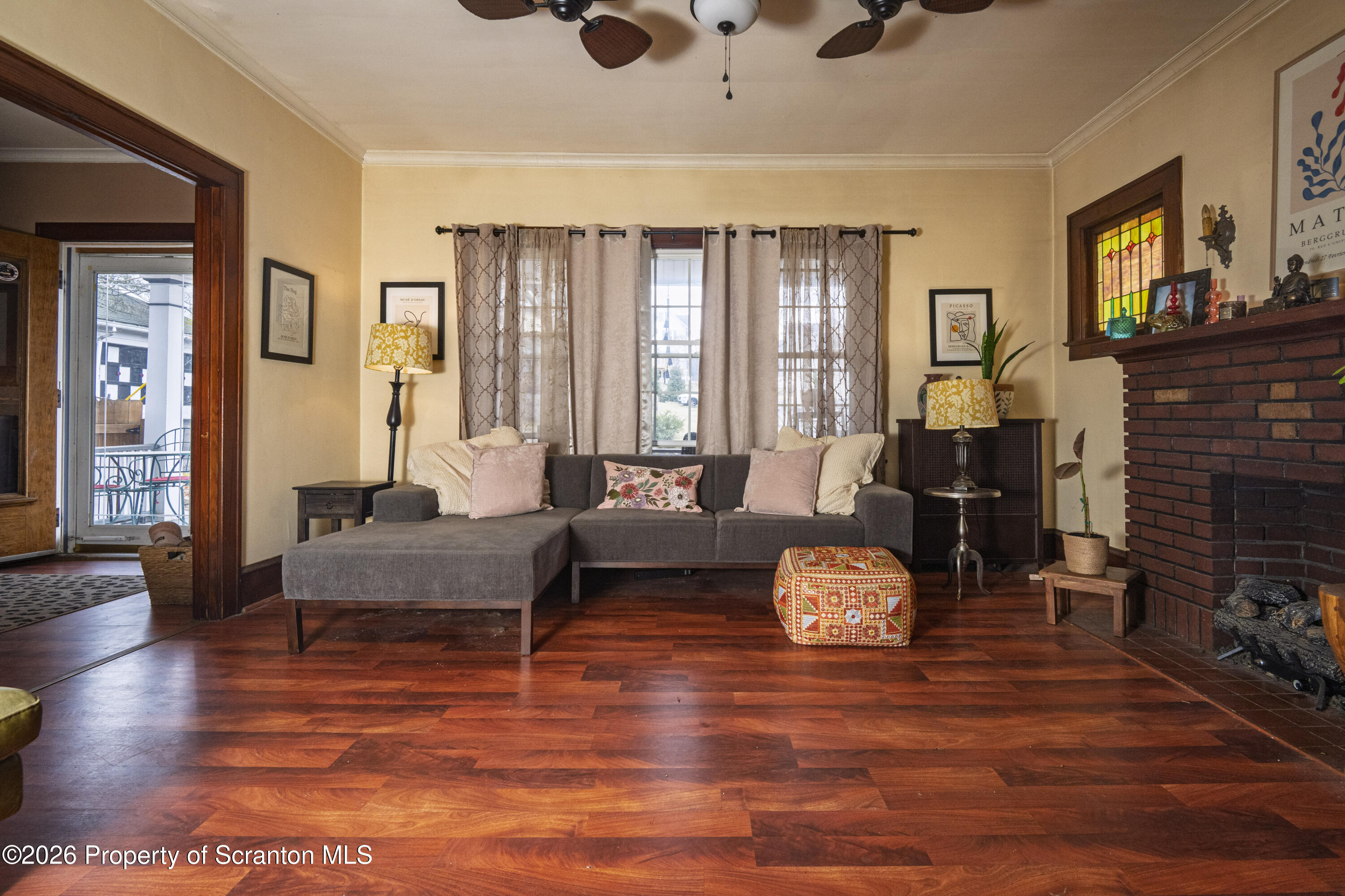 406 3rd Street