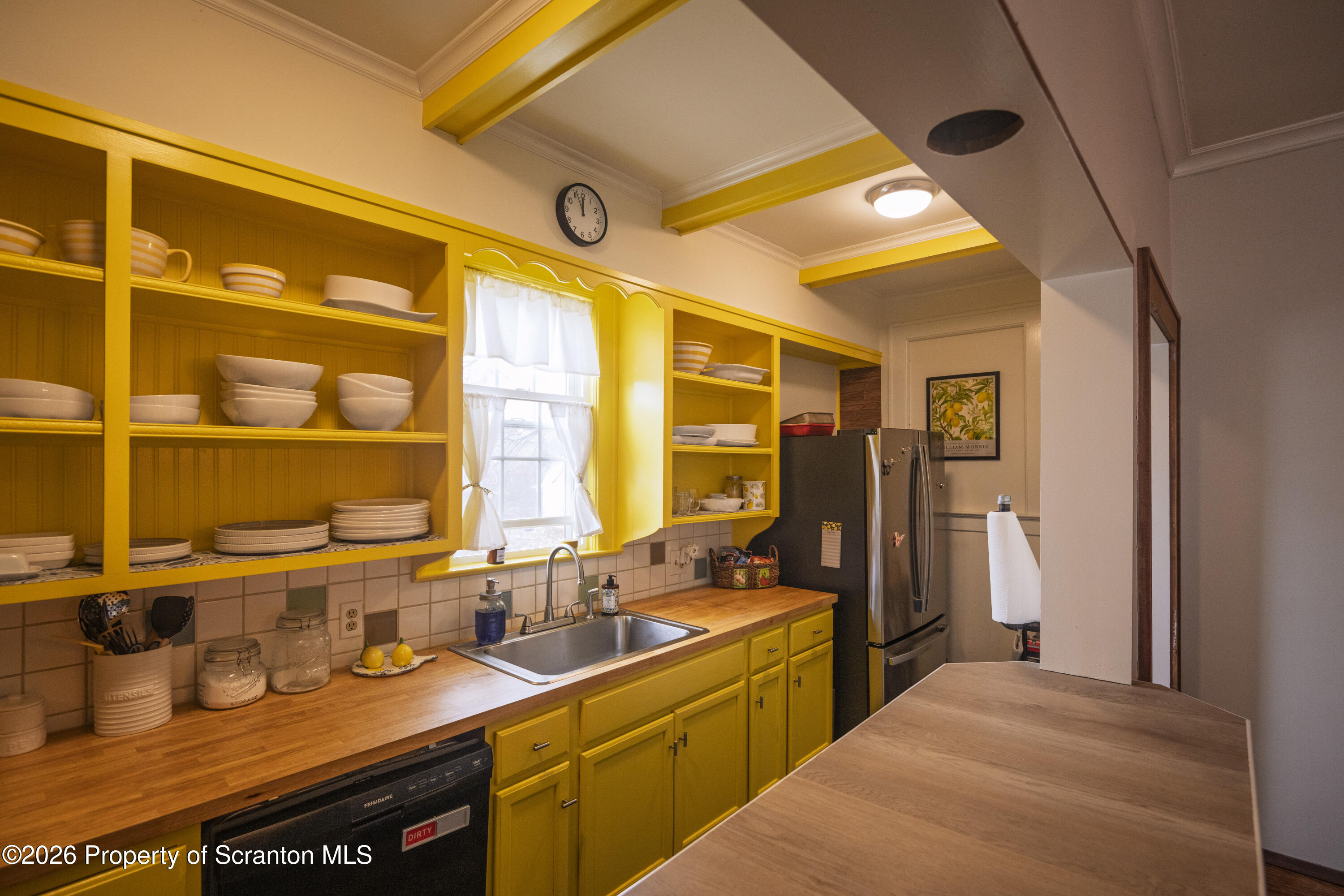 406 3rd Street