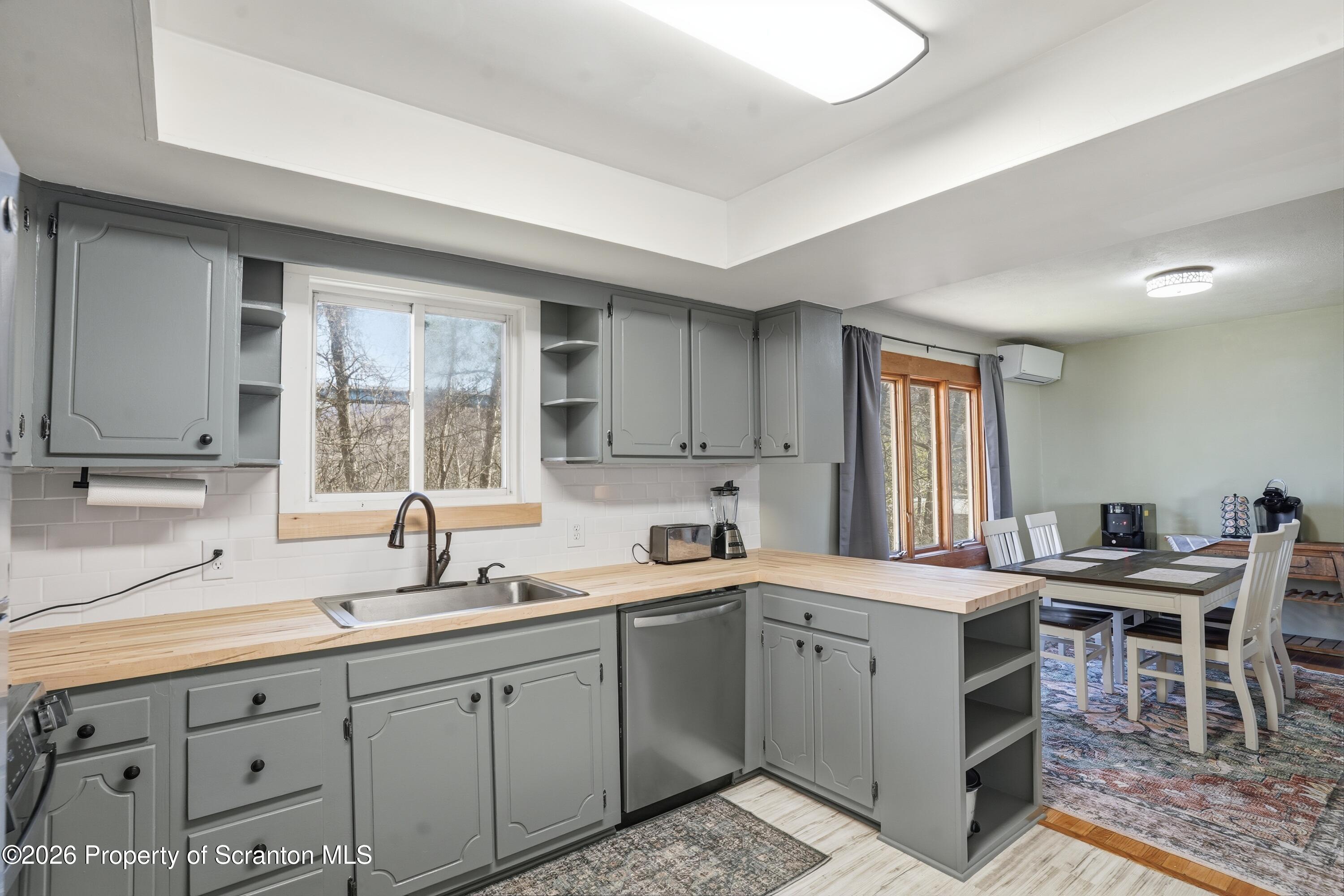 114 Parkwood Avenue