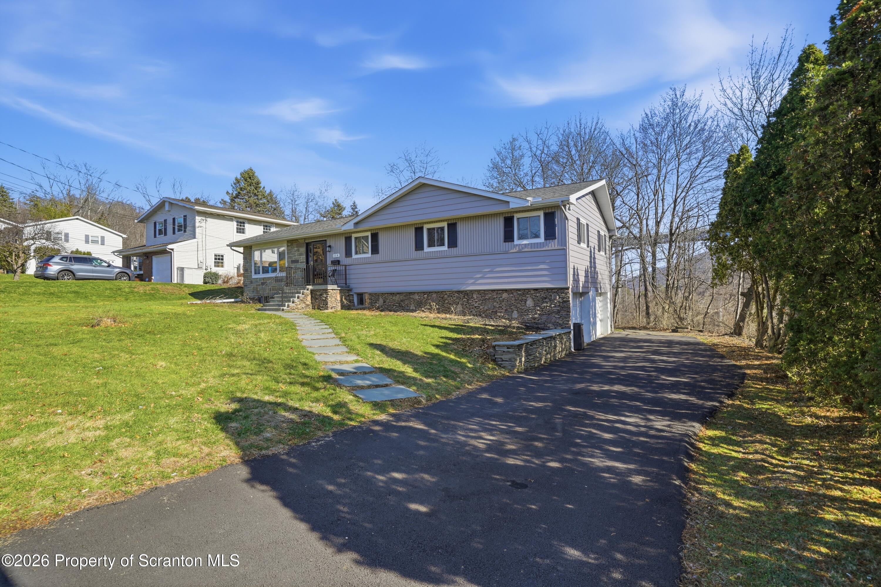 114 Parkwood Avenue