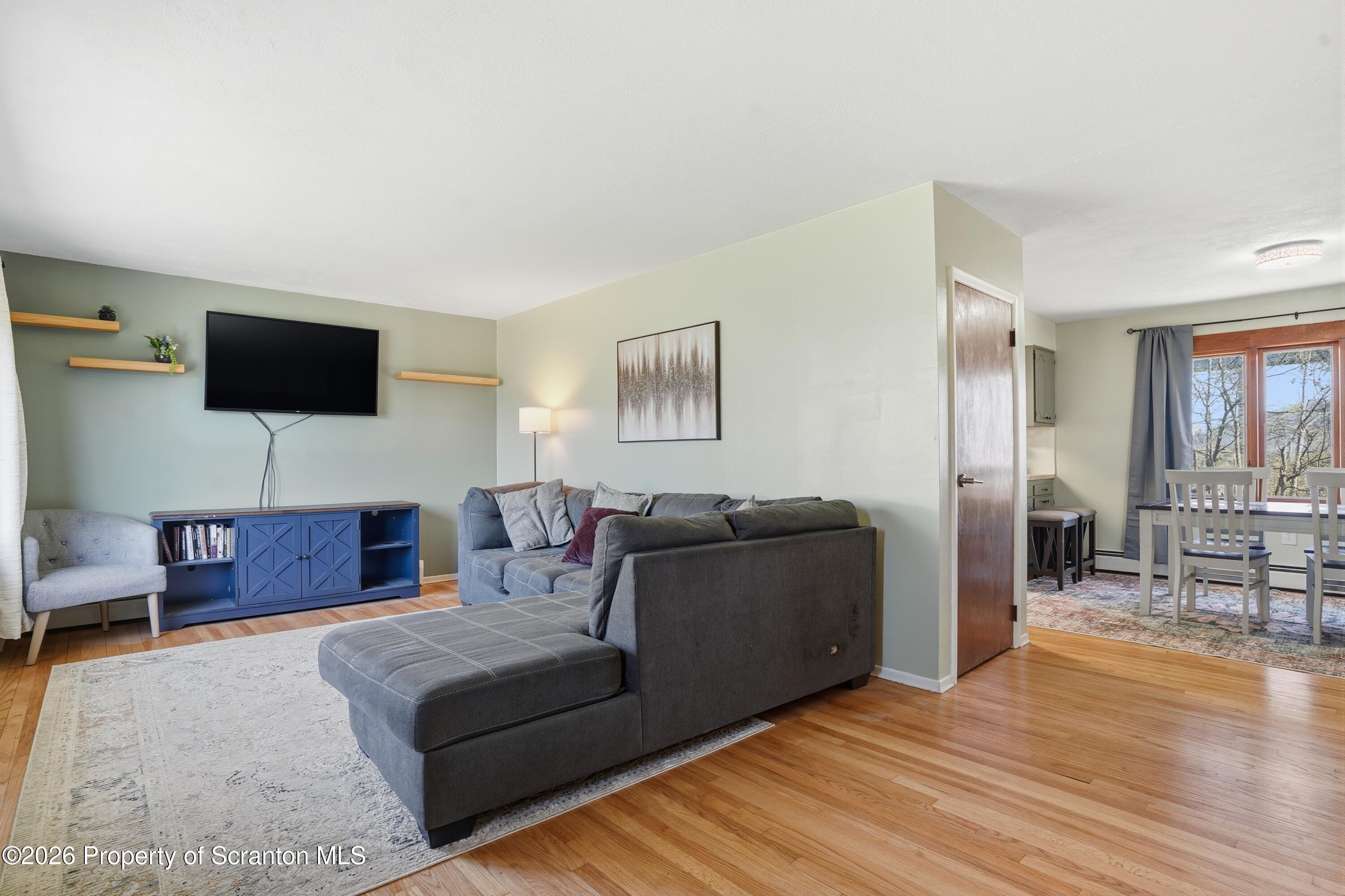 114 Parkwood Avenue