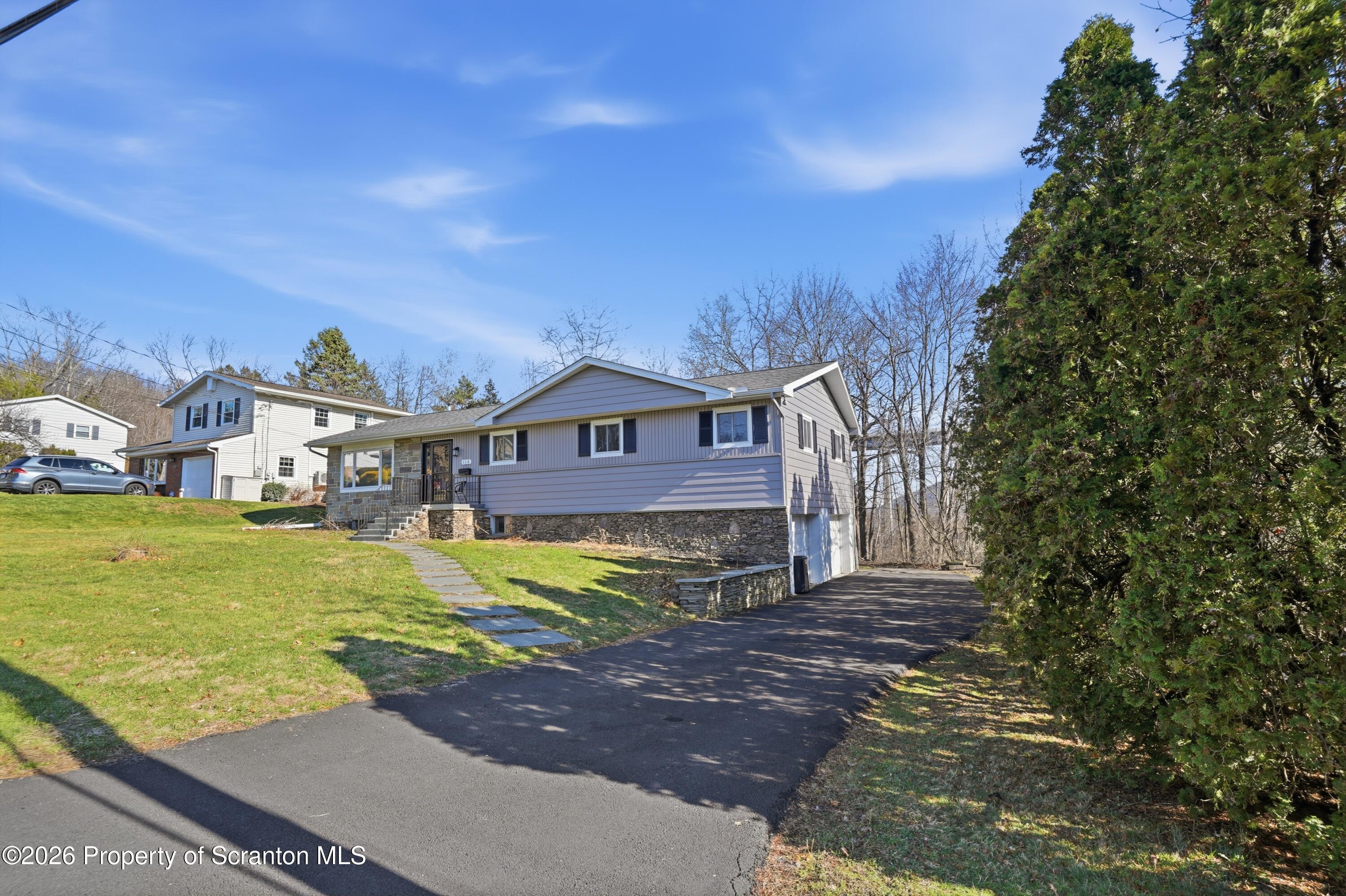 114 Parkwood Avenue
