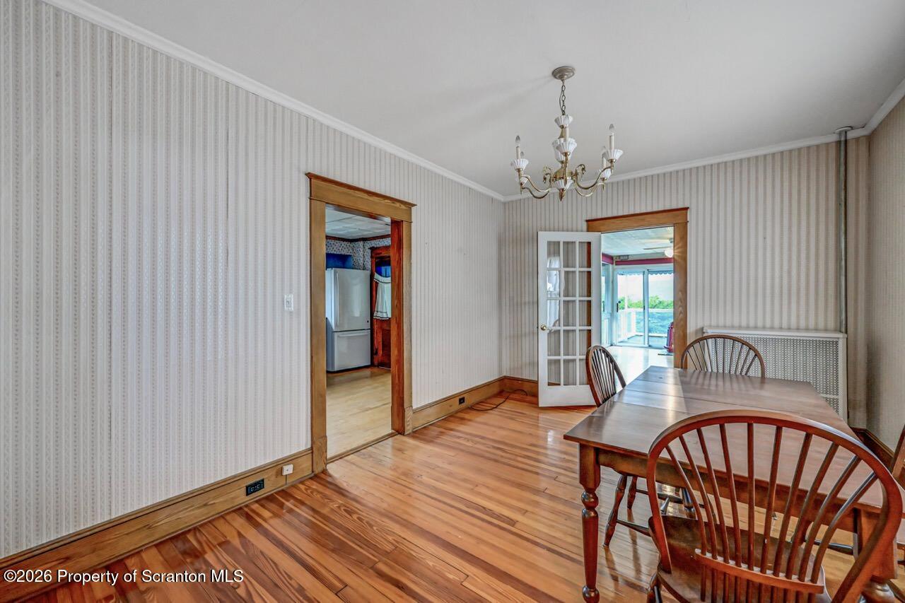 1107 N Irving Avenue