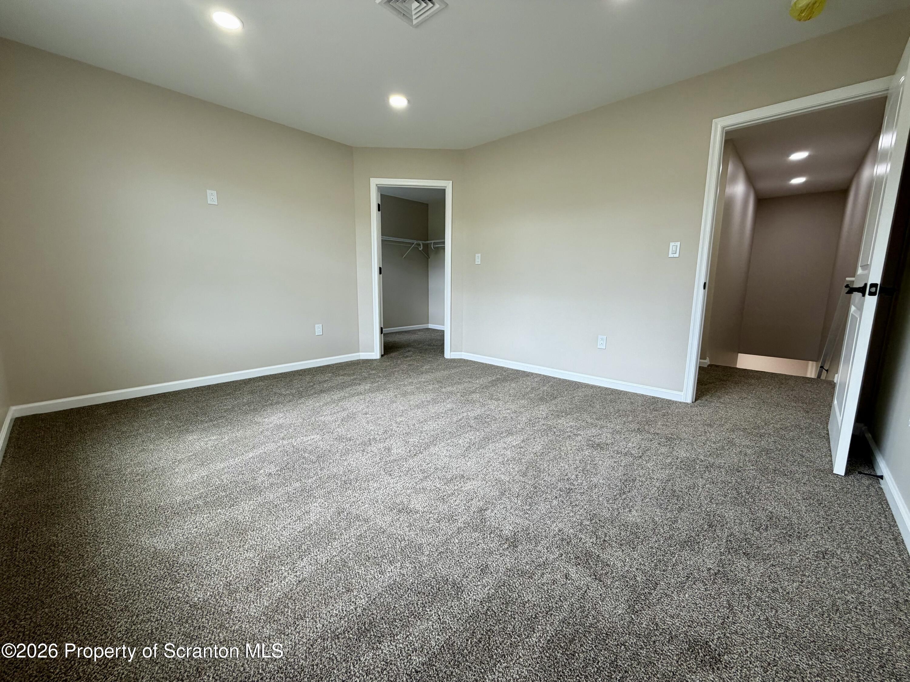 1066 Lakeland Drive
