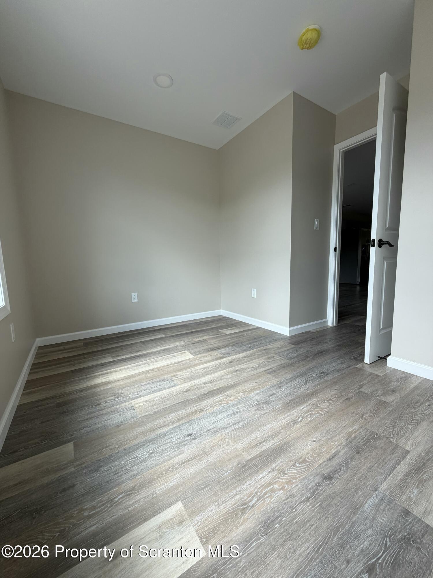 1066 Lakeland Drive