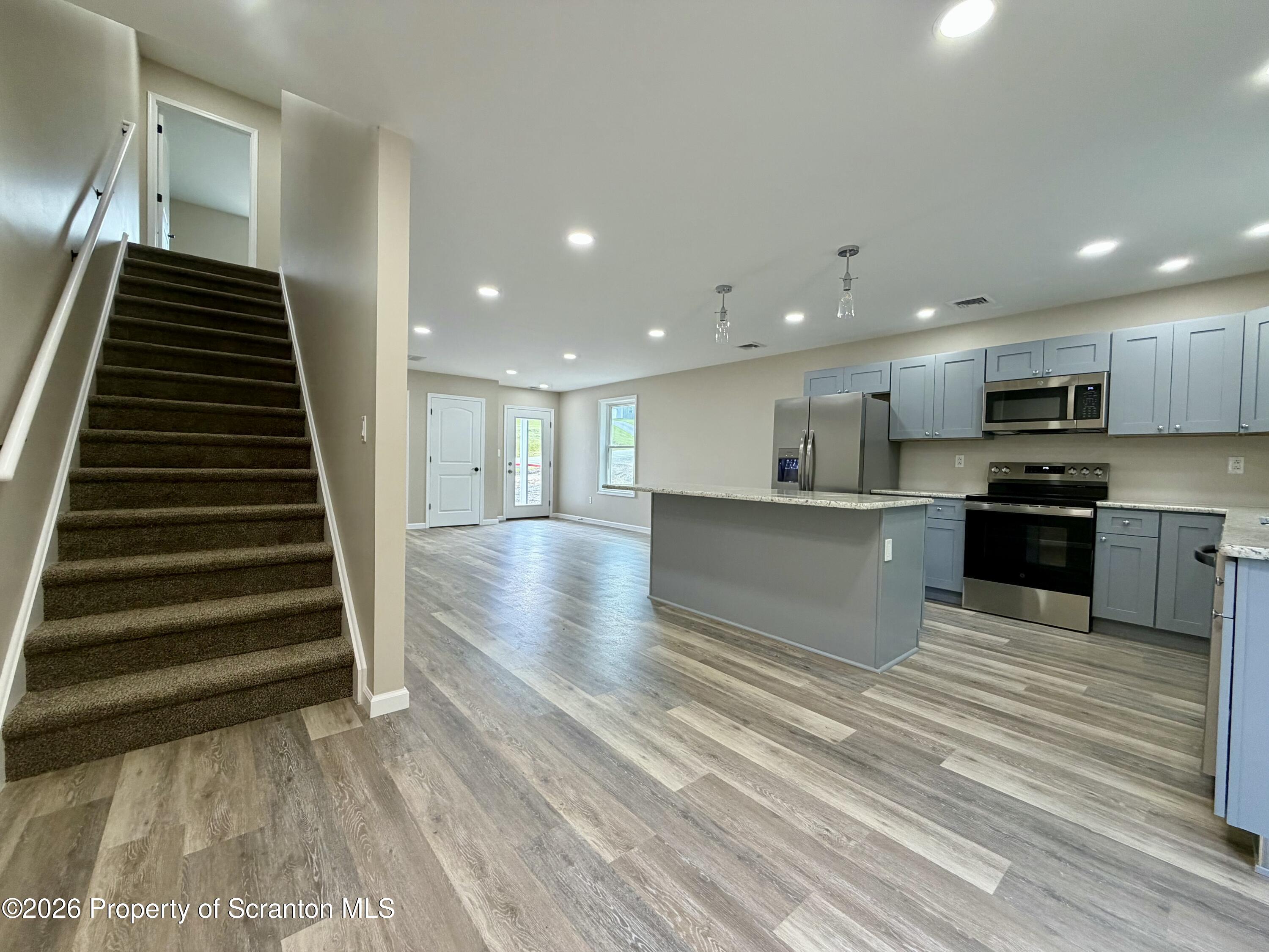 1066 Lakeland Drive