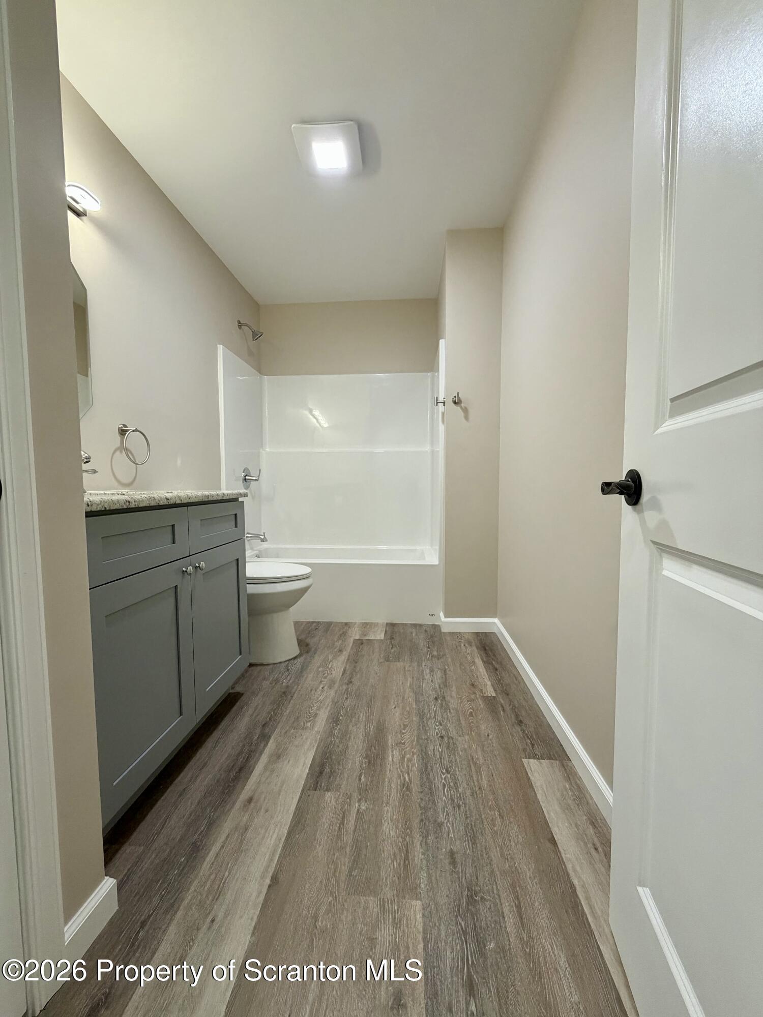 1068 Lakeland Drive