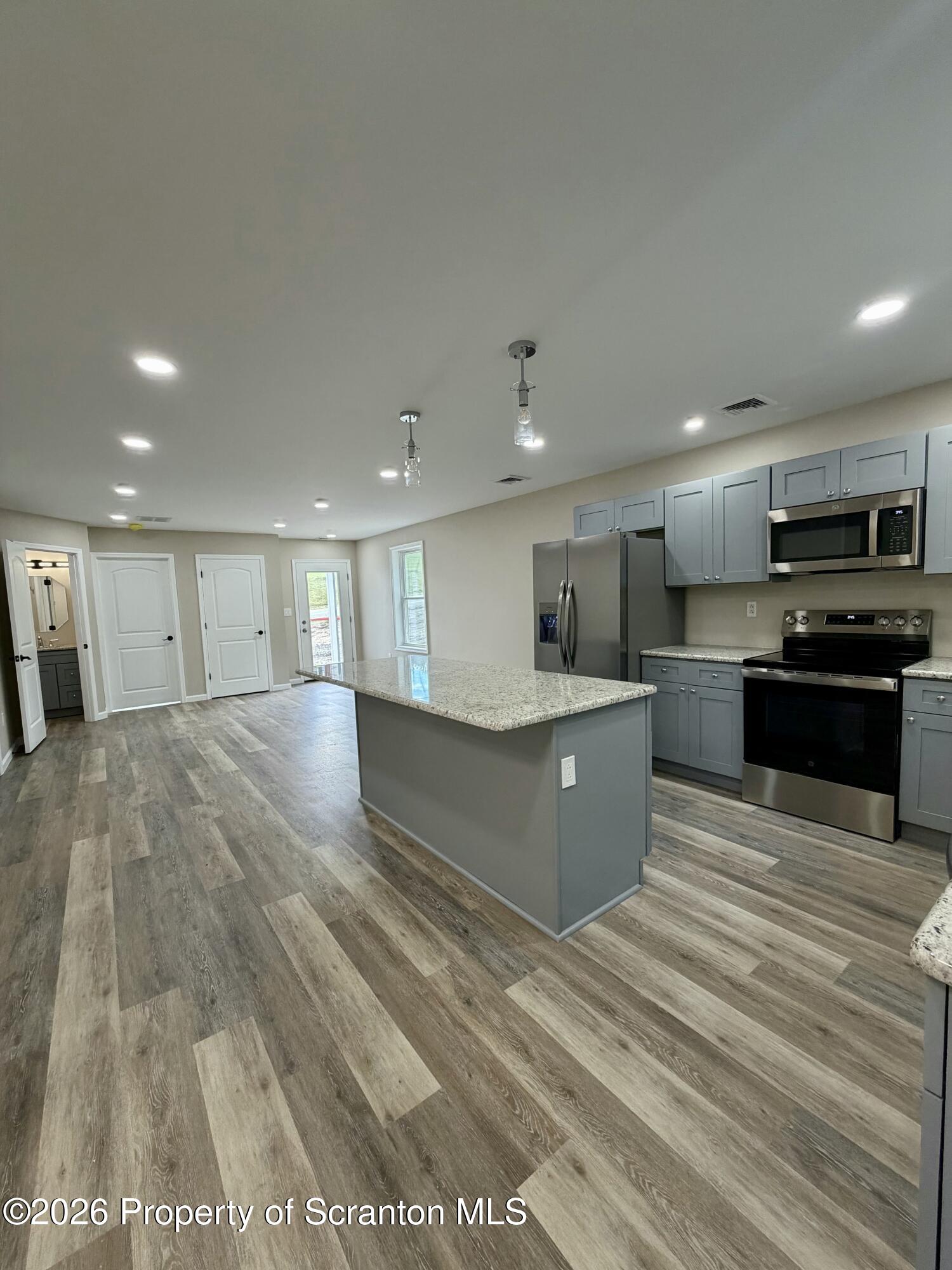1068 Lakeland Drive