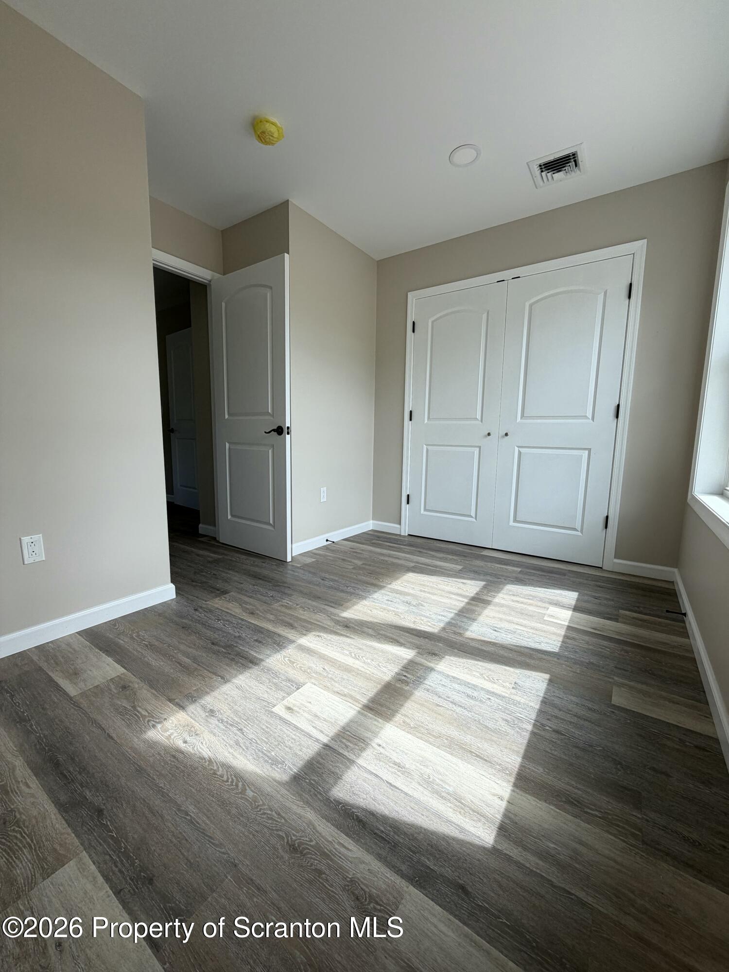 1068 Lakeland Drive