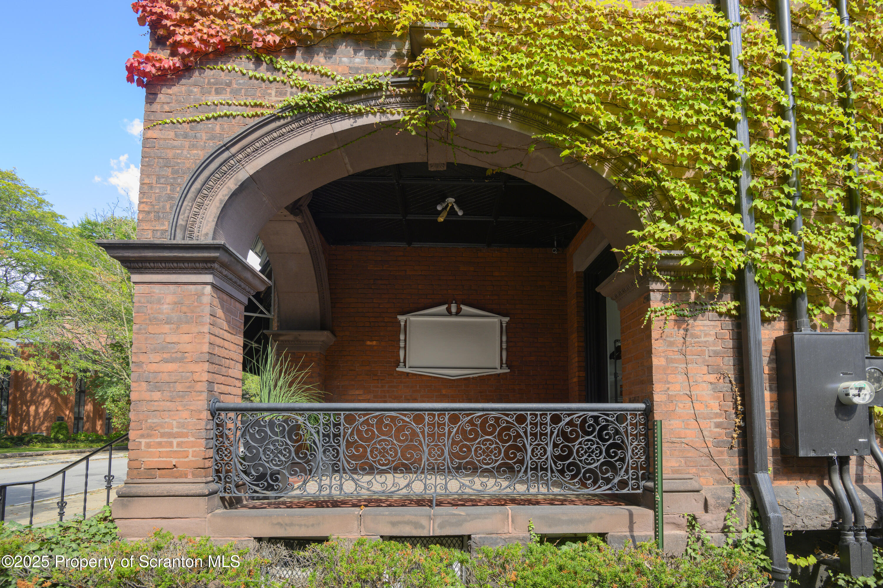 88 S Franklin Street
