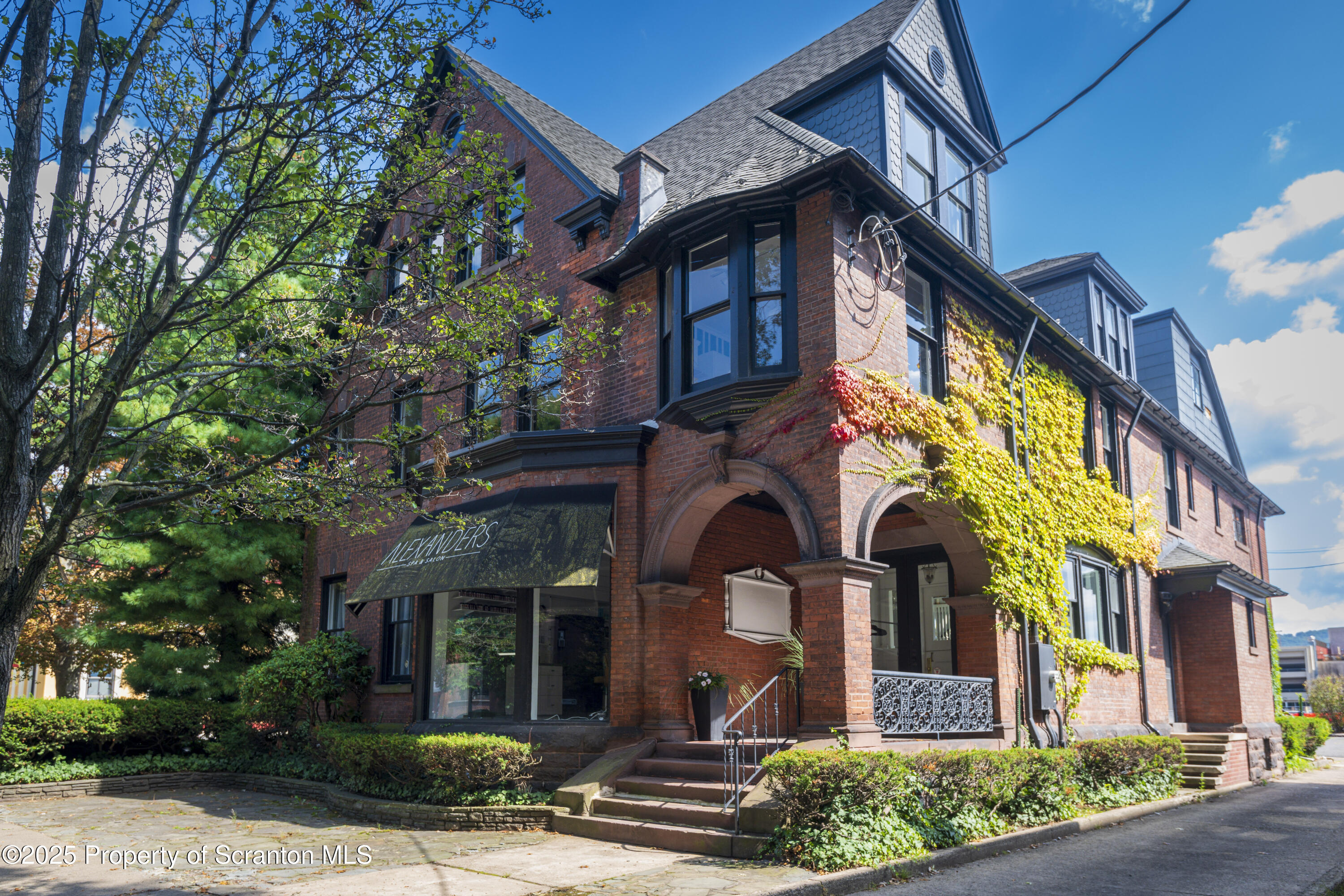 88 S Franklin Street