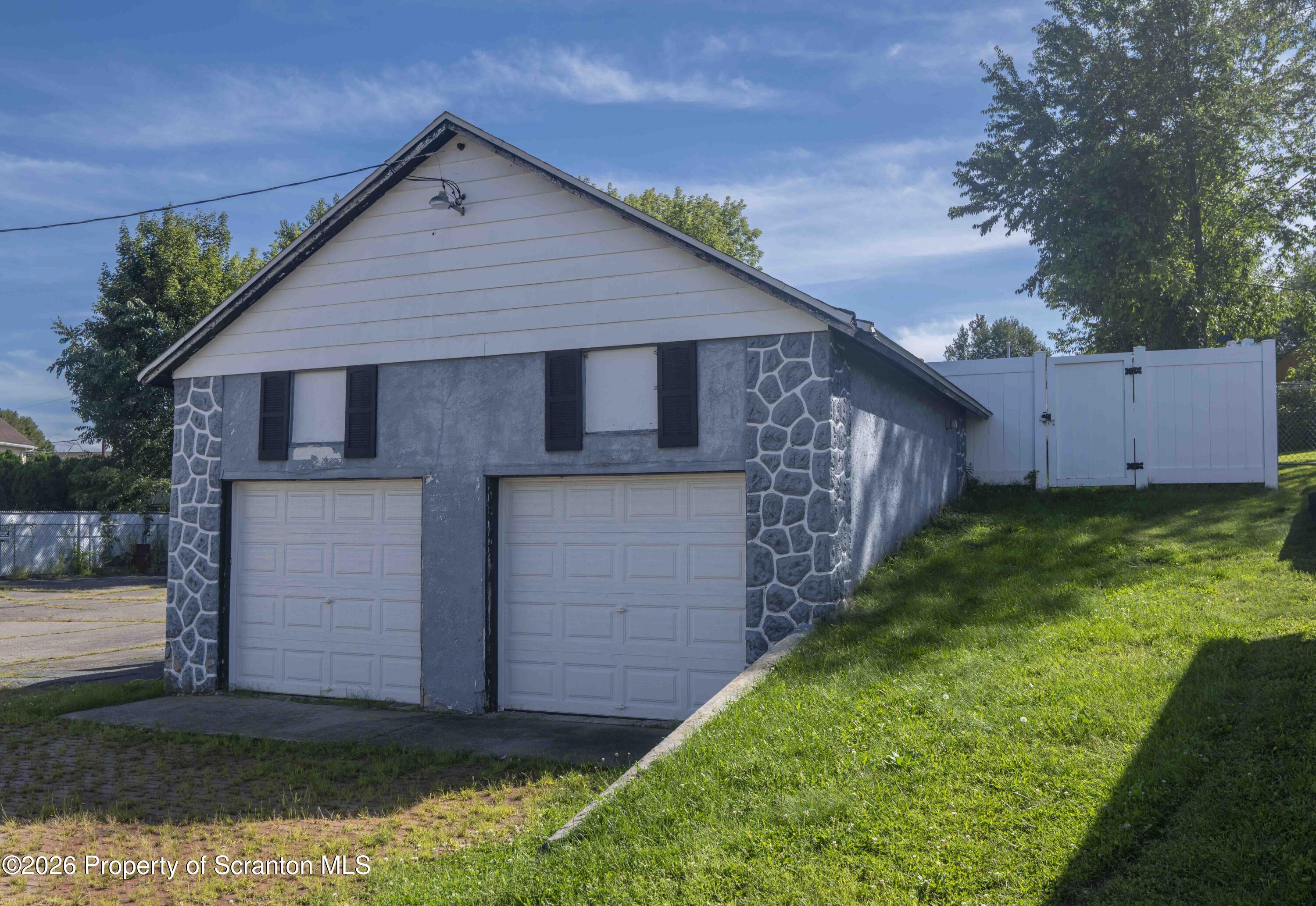 77-79 Fallbrook Street