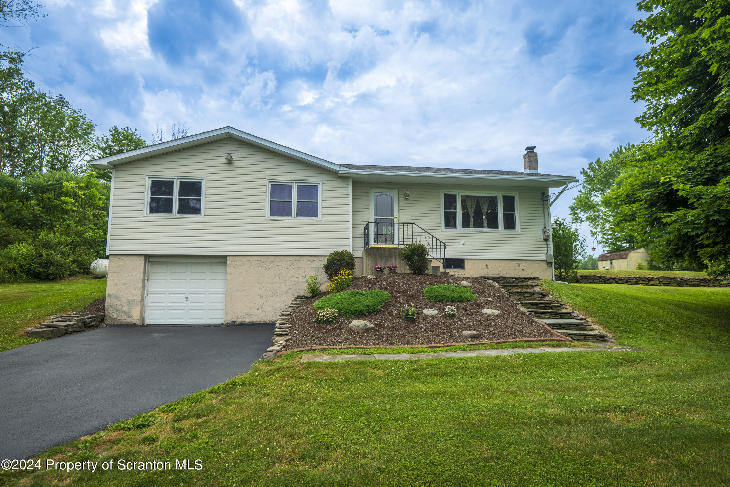 312 Worth Church Road