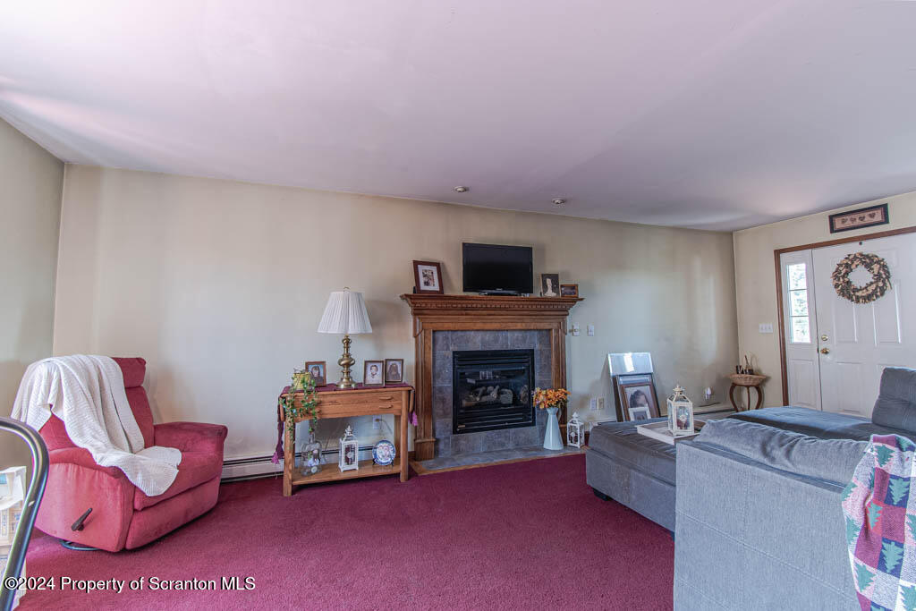 166 Hillview Drive