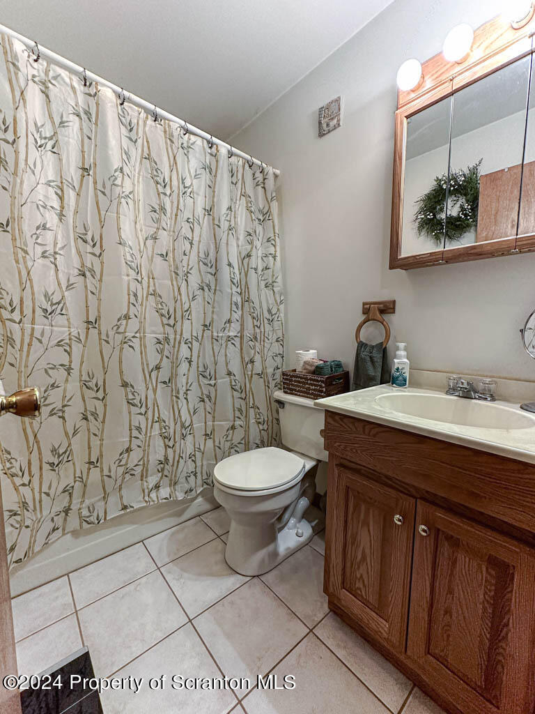 166 Hillview Drive