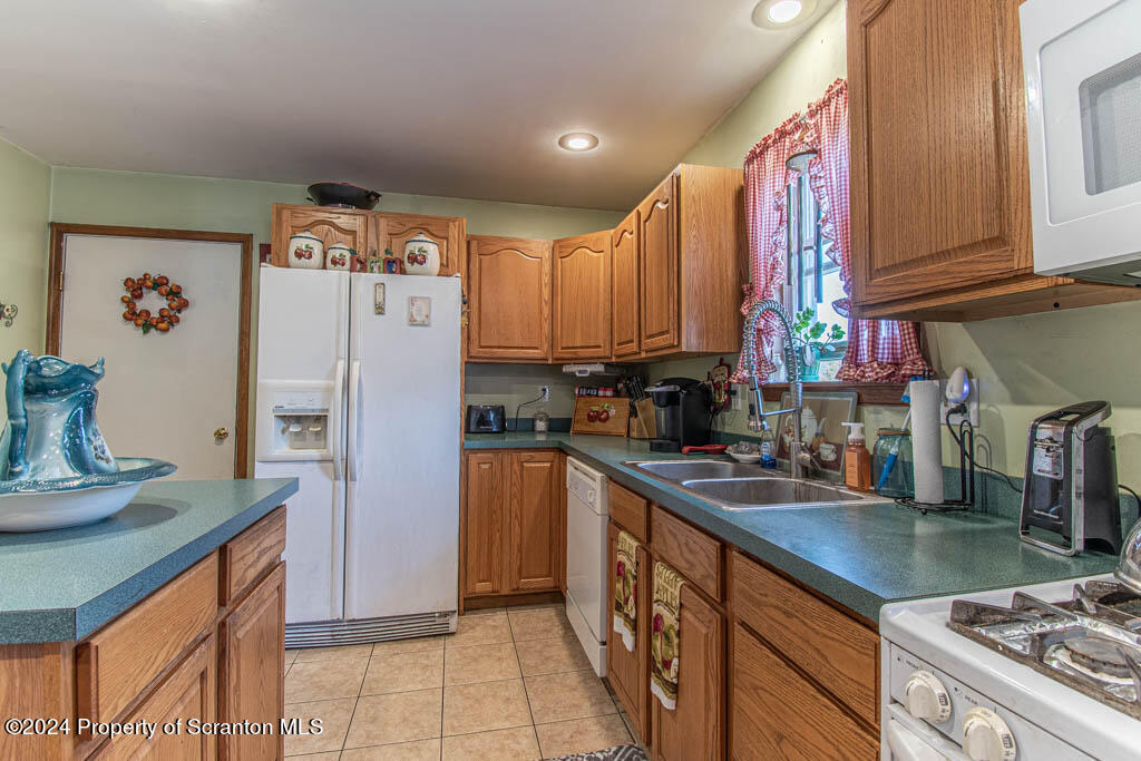 166 Hillview Drive