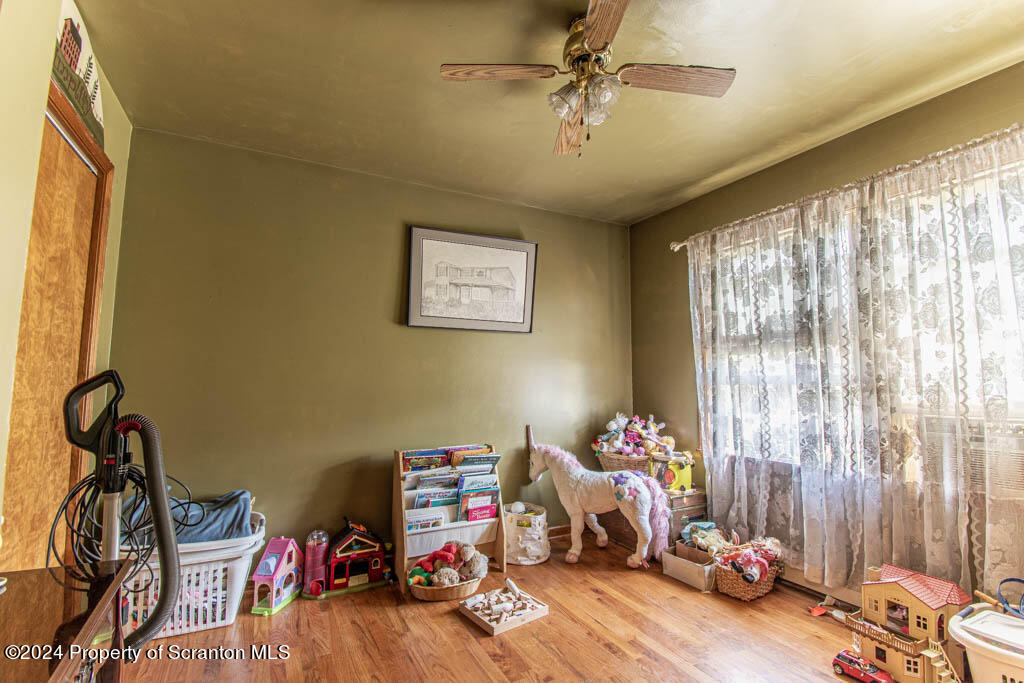 166 Hillview Drive