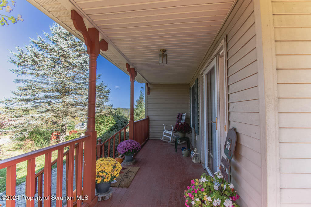 166 Hillview Drive