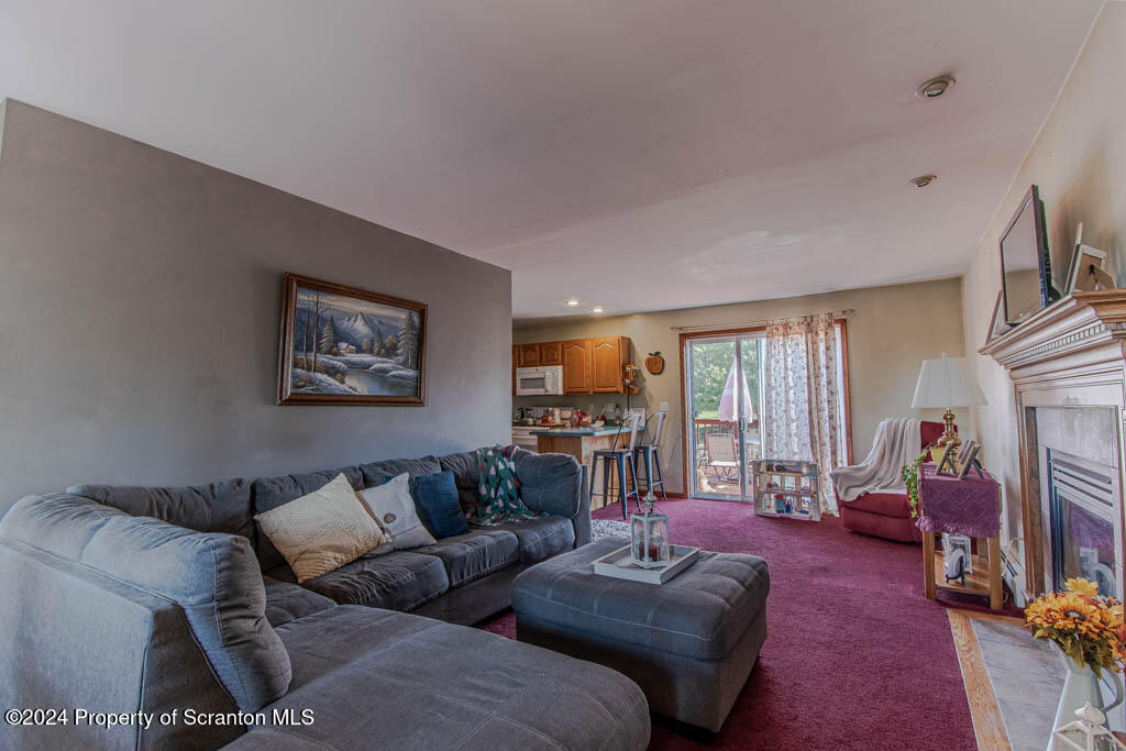 166 Hillview Drive