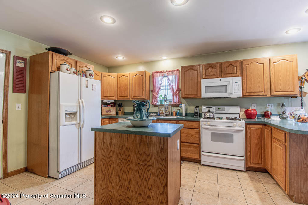 166 Hillview Drive