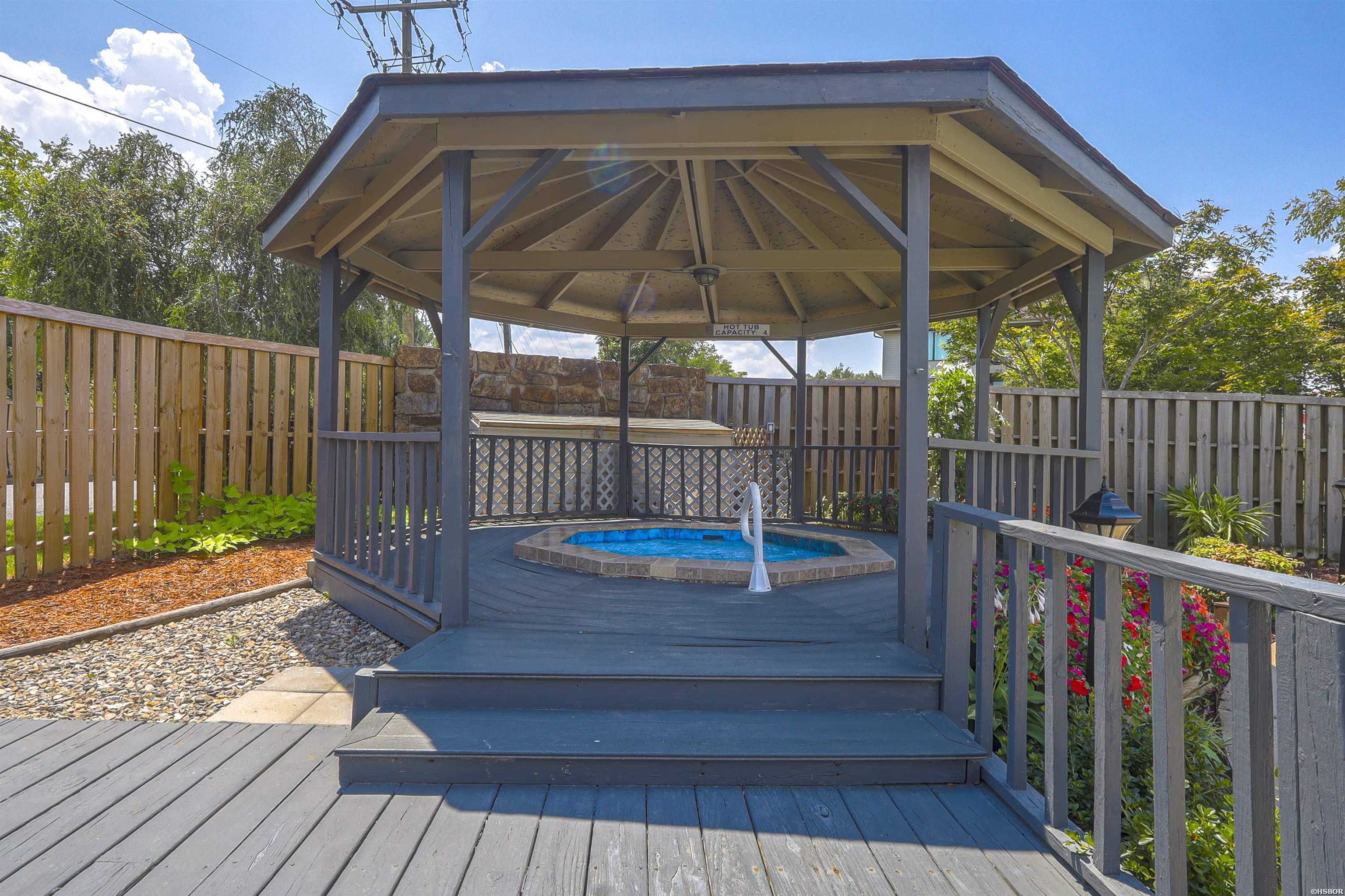 101 LONG ISLAND Drive Unit: 1001