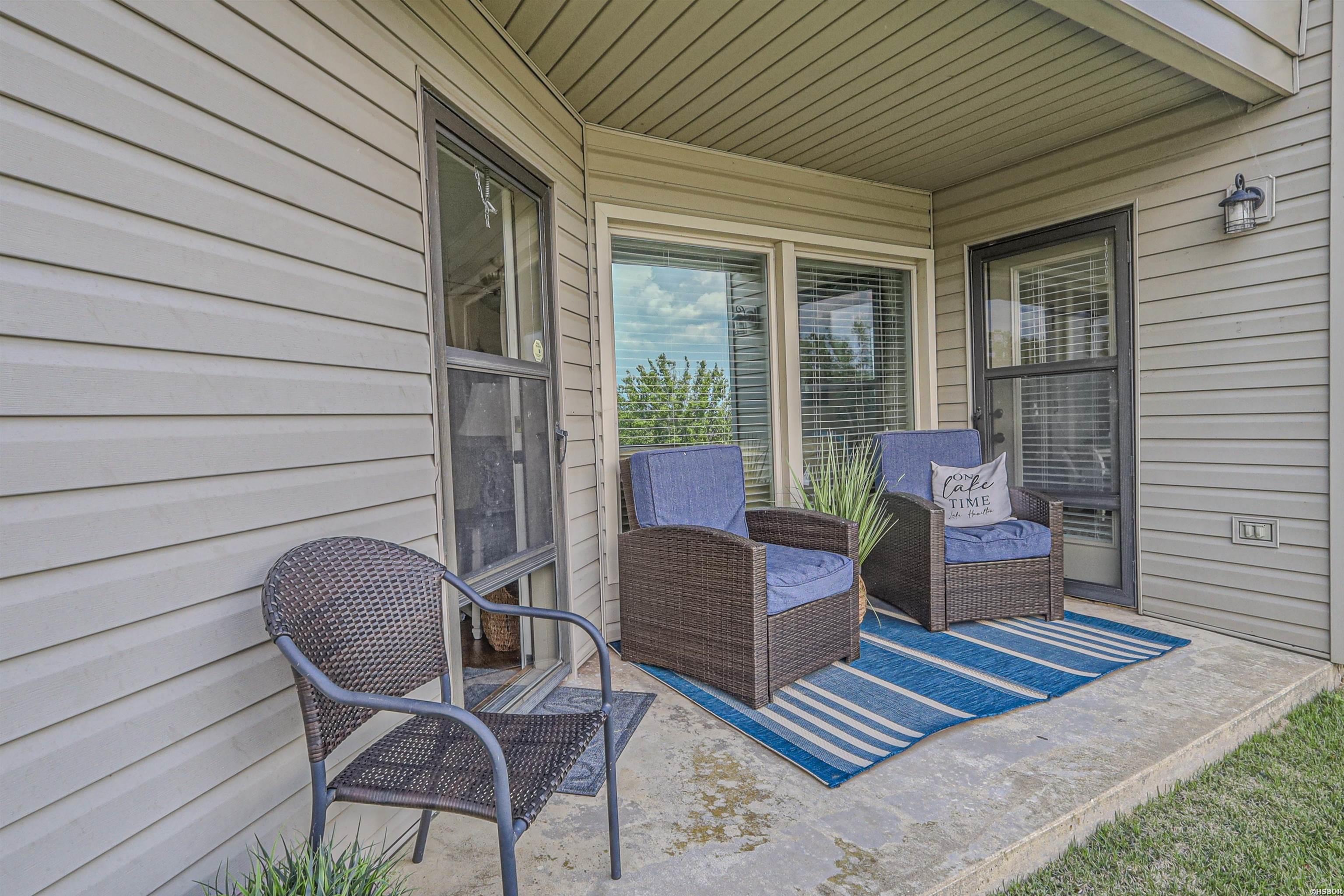 101 LONG ISLAND Drive Unit: 1001