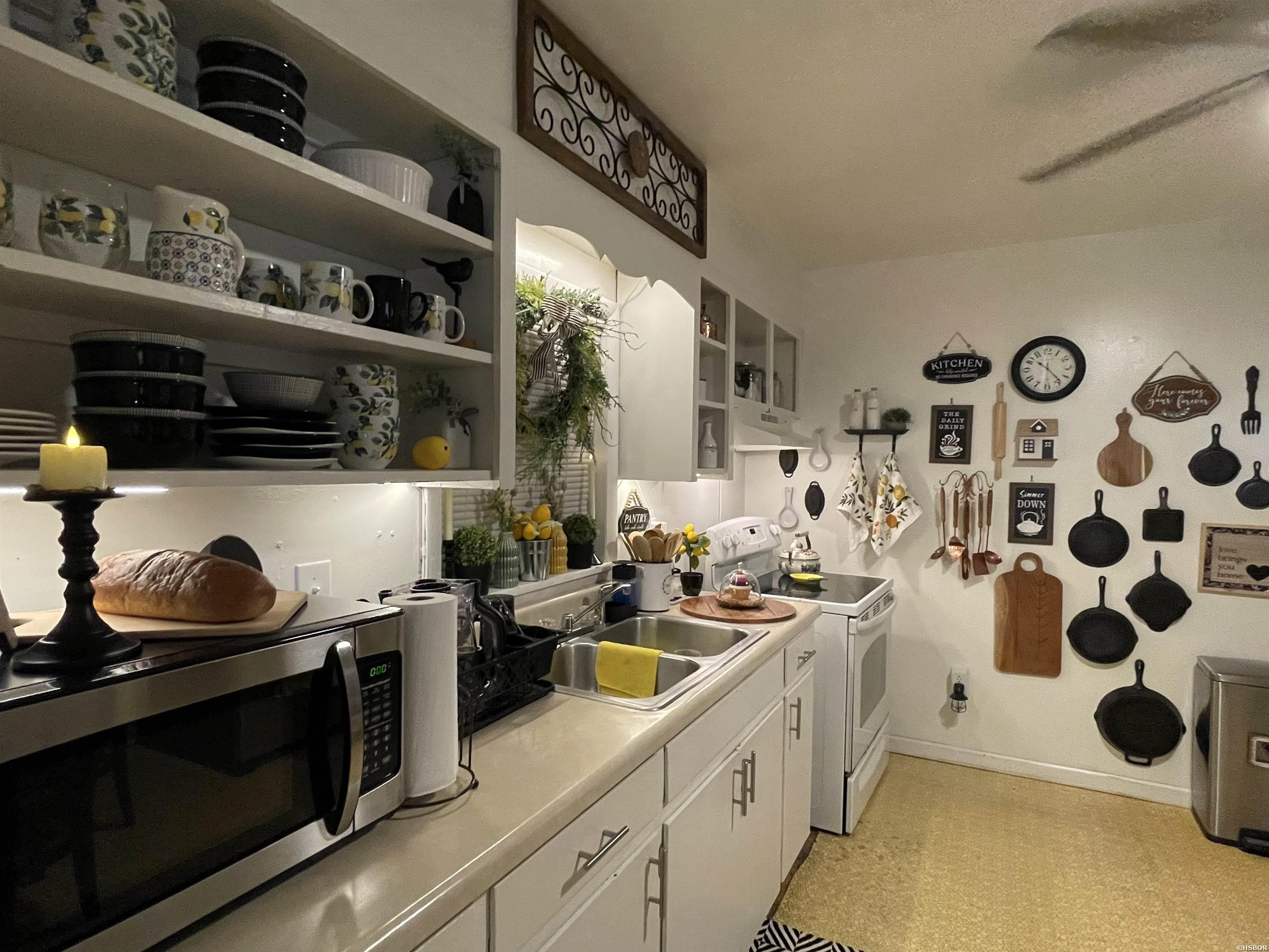 1006 W 41ST Street