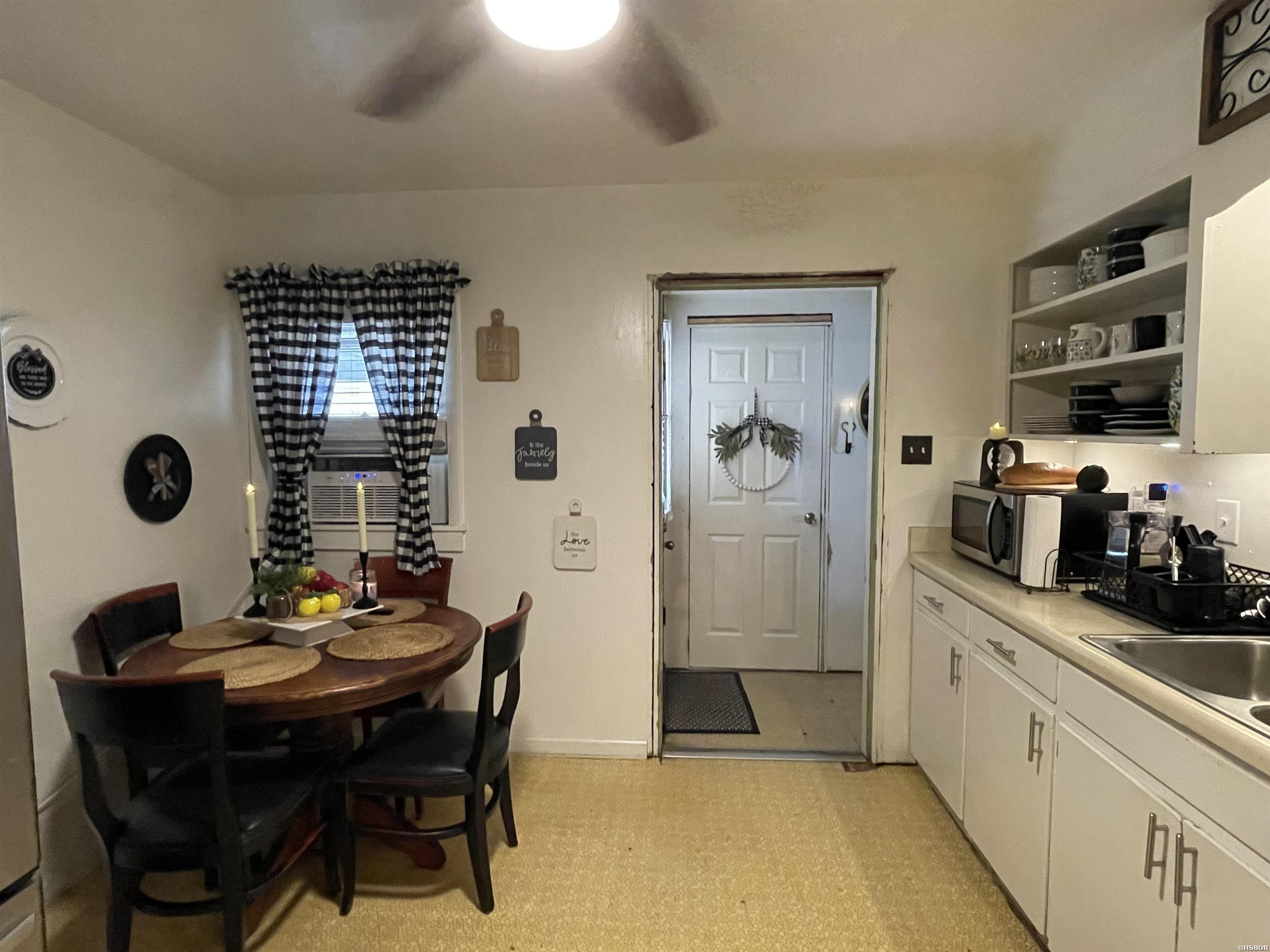 1006 W 41ST Street