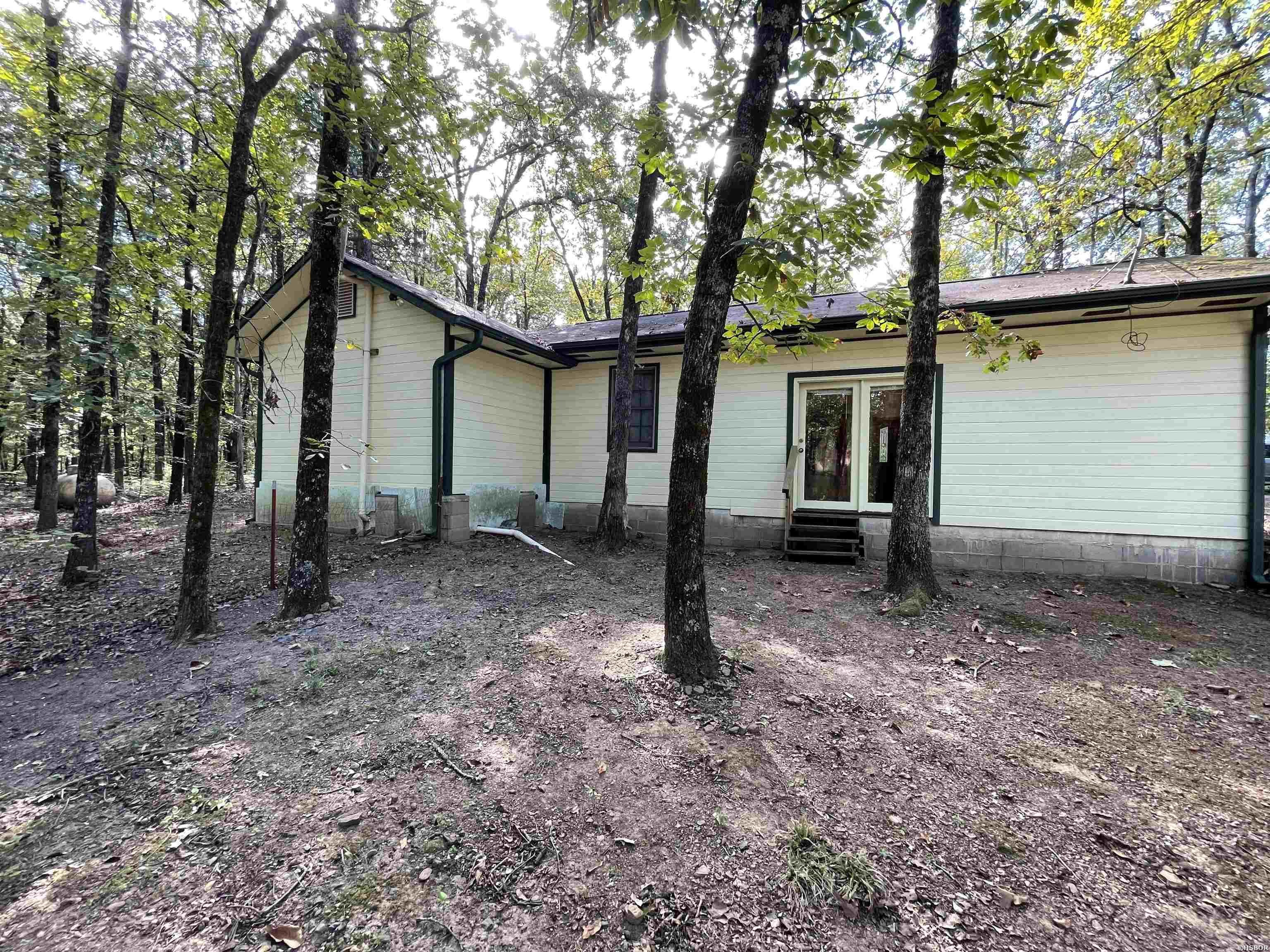 11 TIMBERCREST Drive