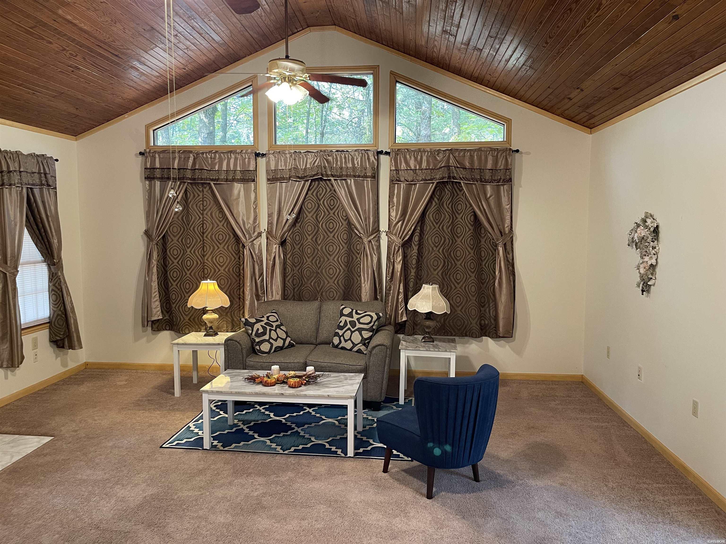 11 TIMBERCREST Drive