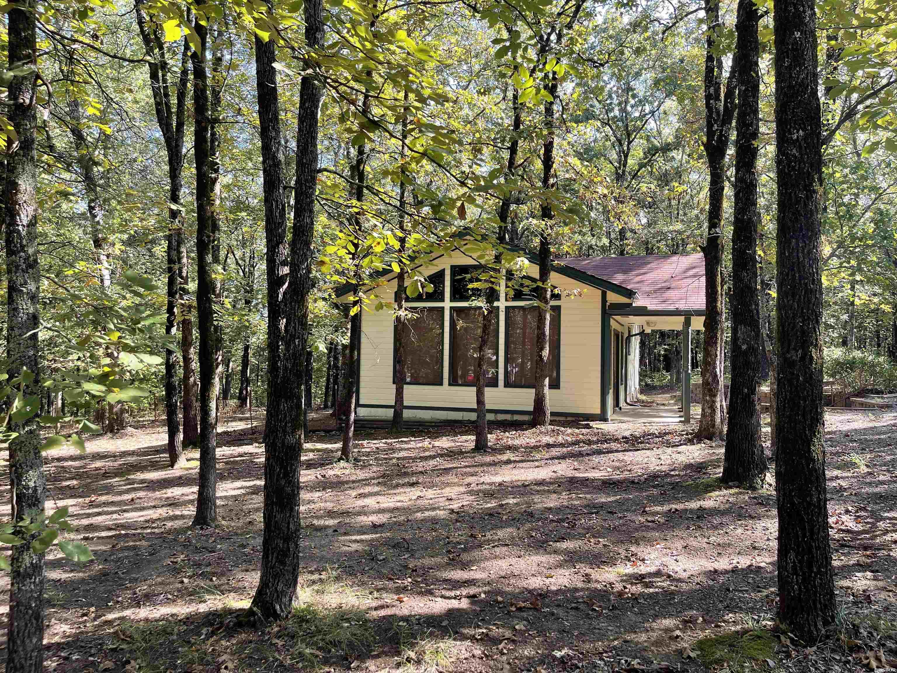 11 TIMBERCREST Drive