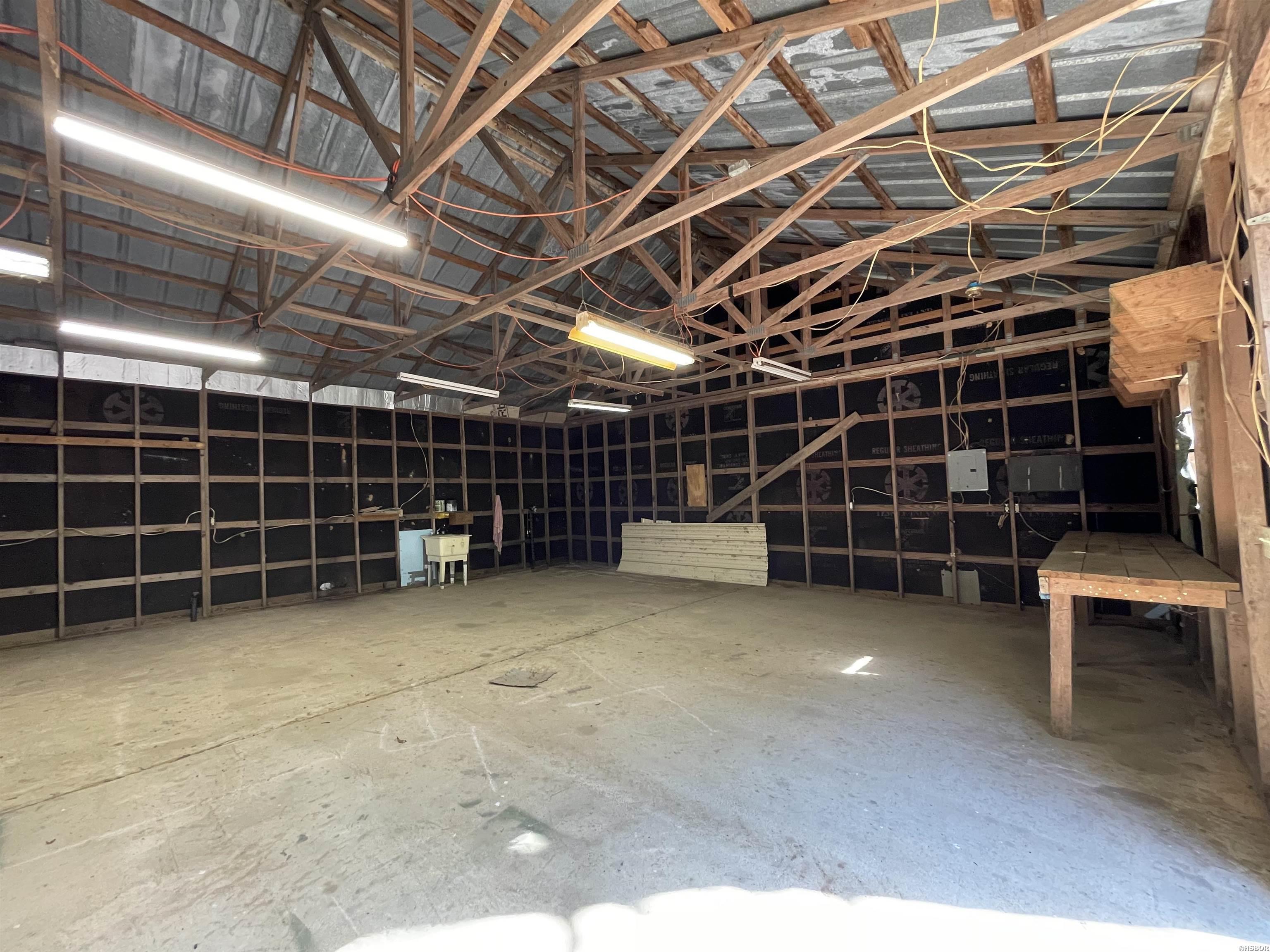 11 TIMBERCREST Drive