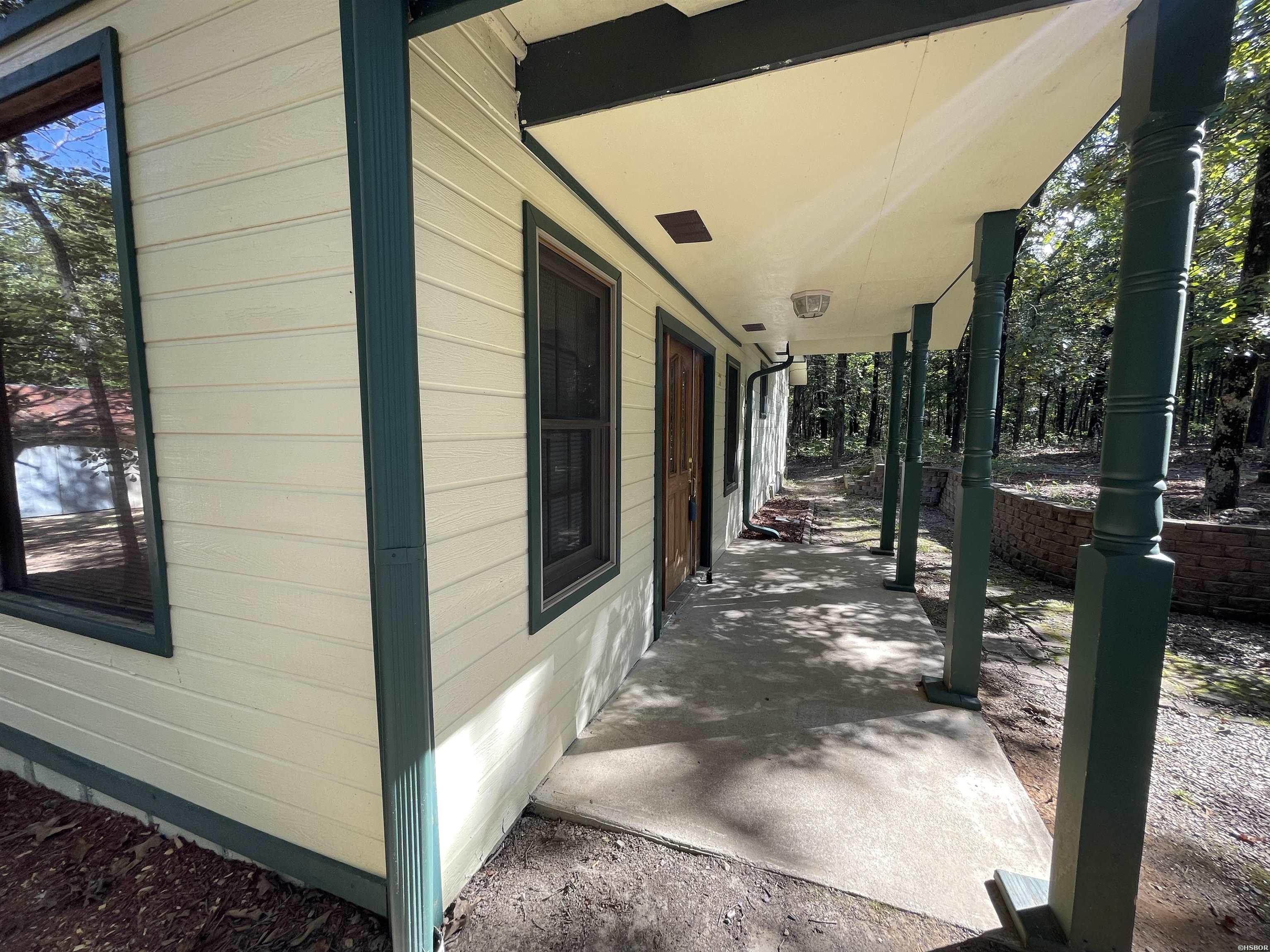 11 TIMBERCREST Drive