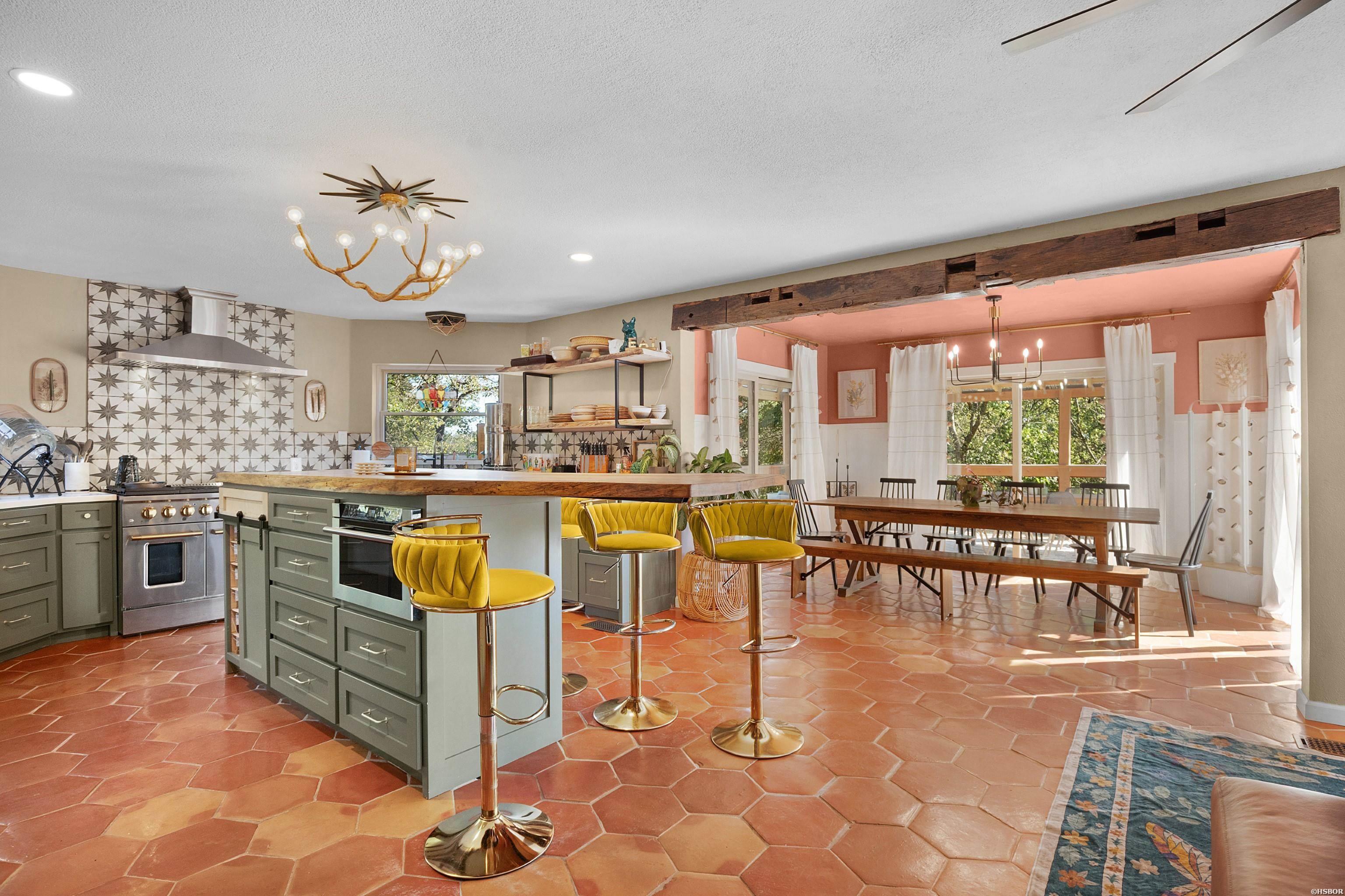 122 OUACHITA RIVER HAVEN Road