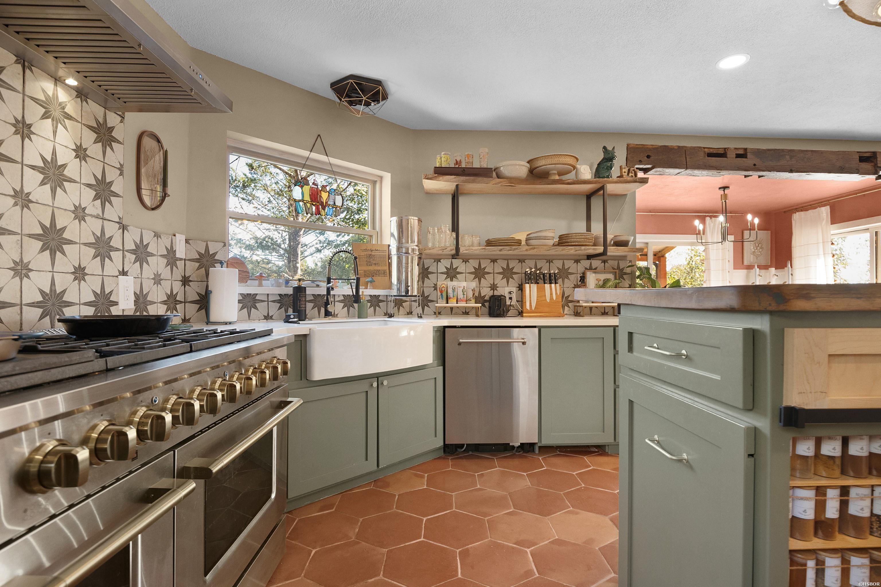 122 OUACHITA RIVER HAVEN Road