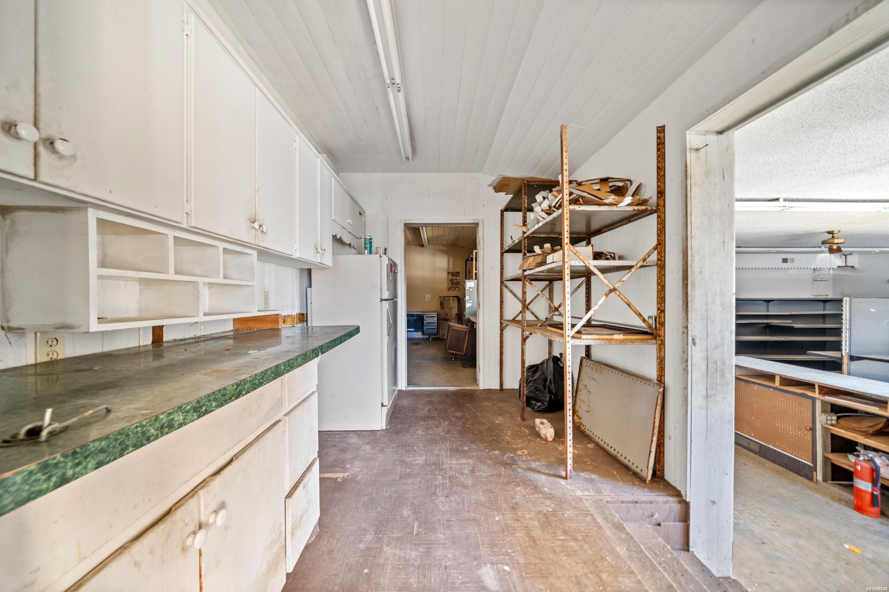 815 & 817 GRAND Avenue